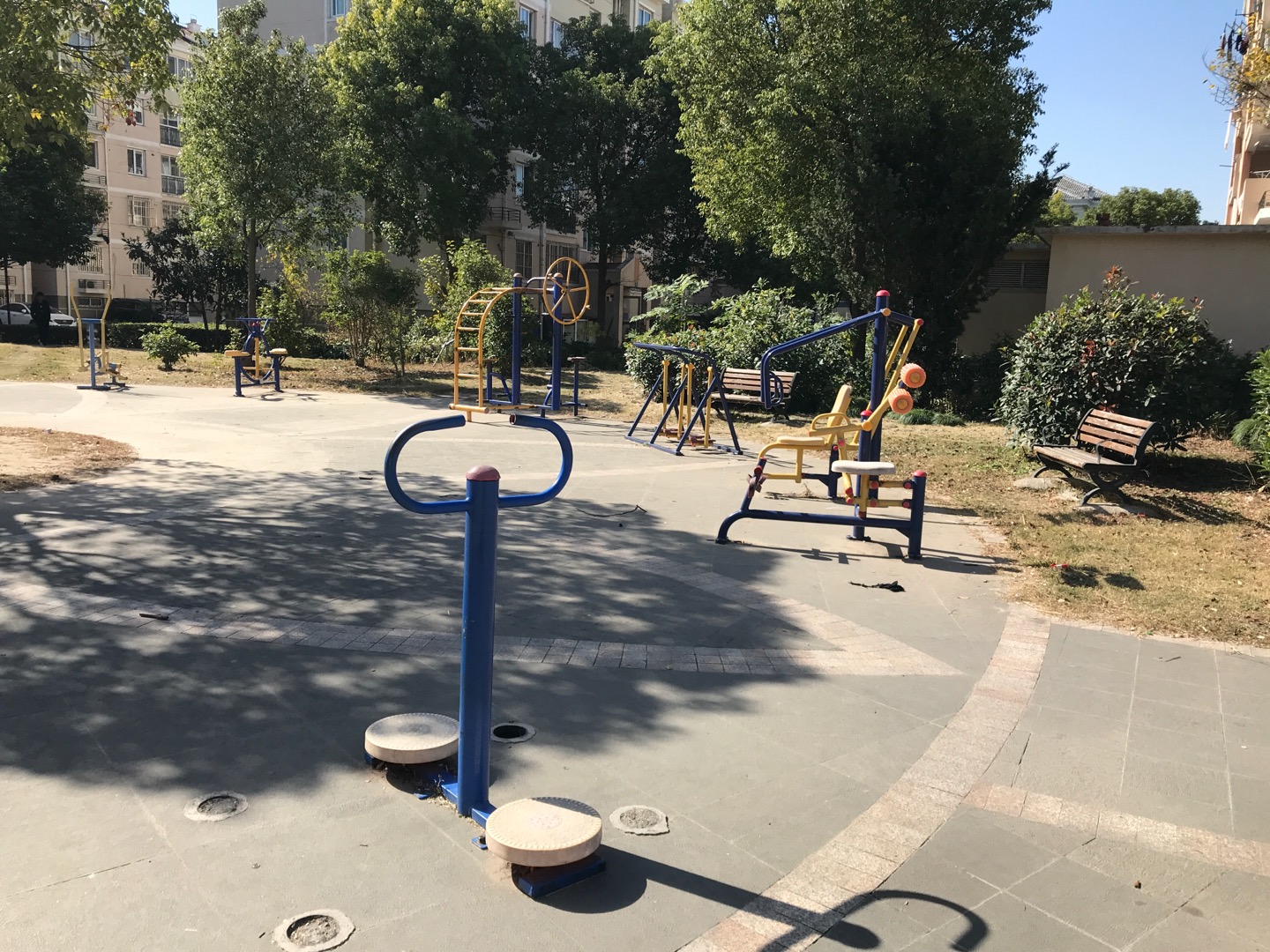 千匯一村130號前健身路徑