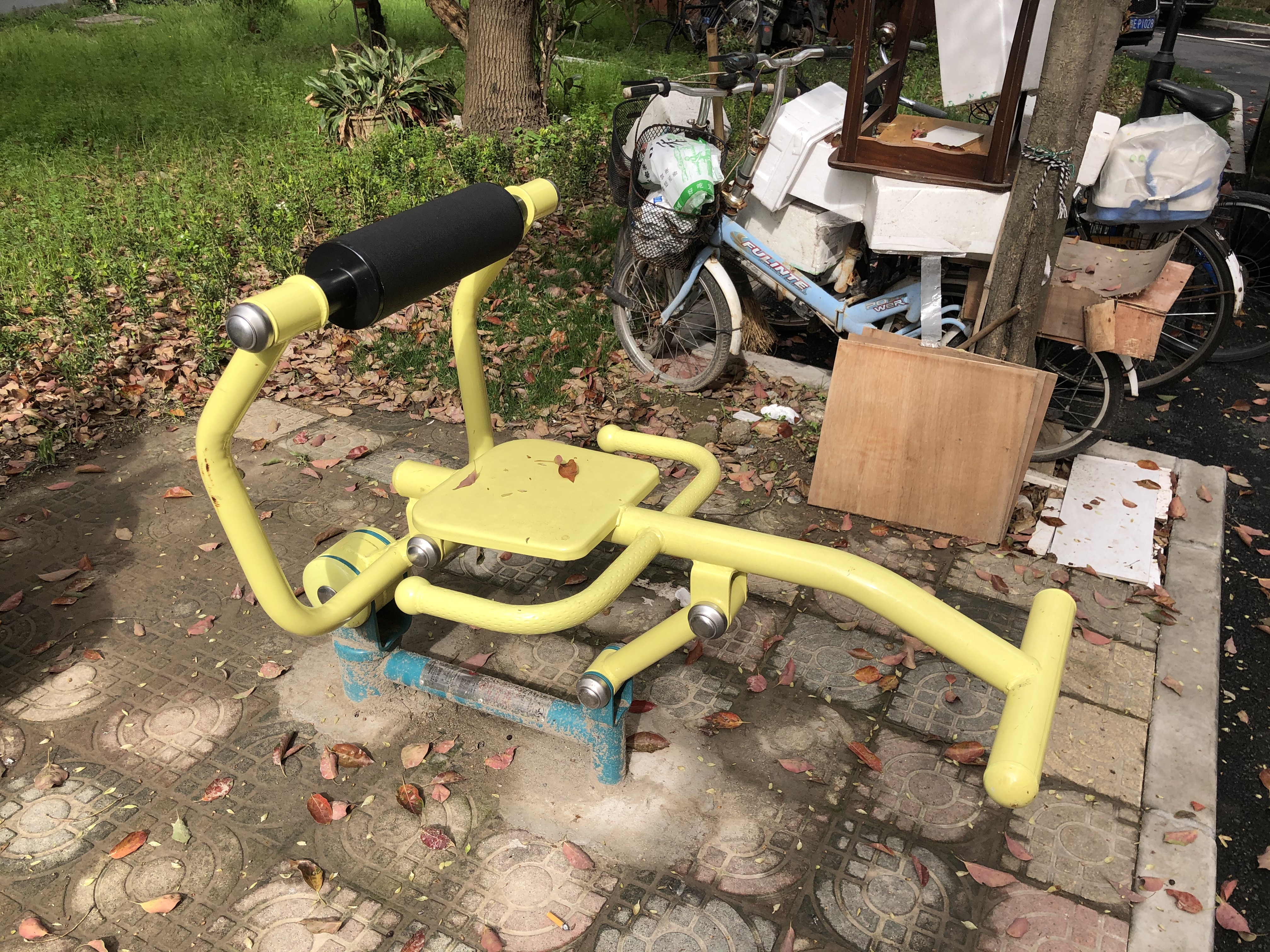 天一二居委健身點2