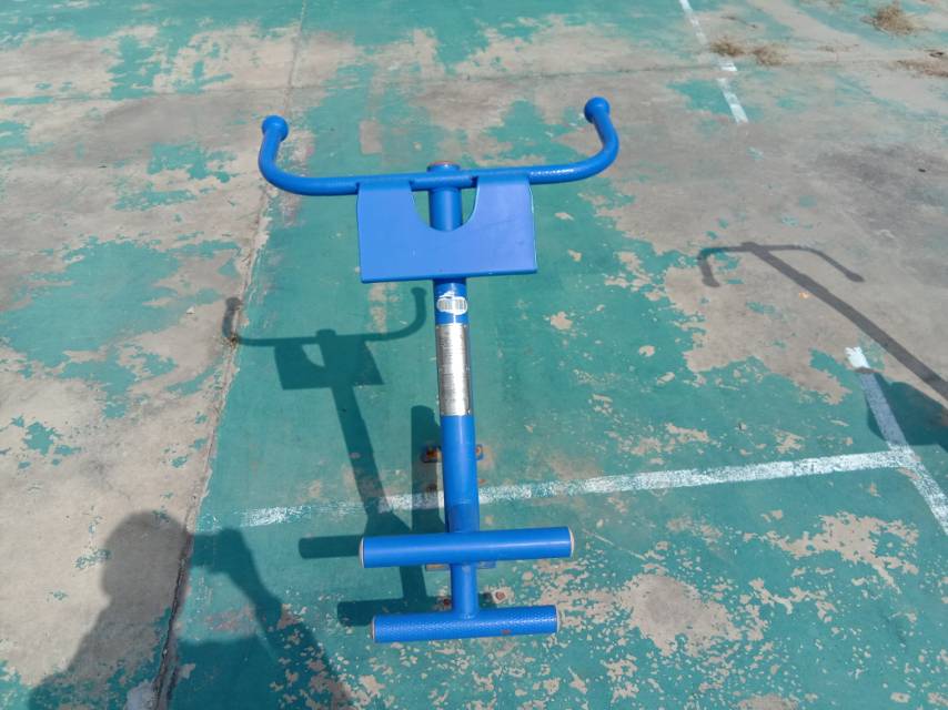 背肌訓(xùn)練器