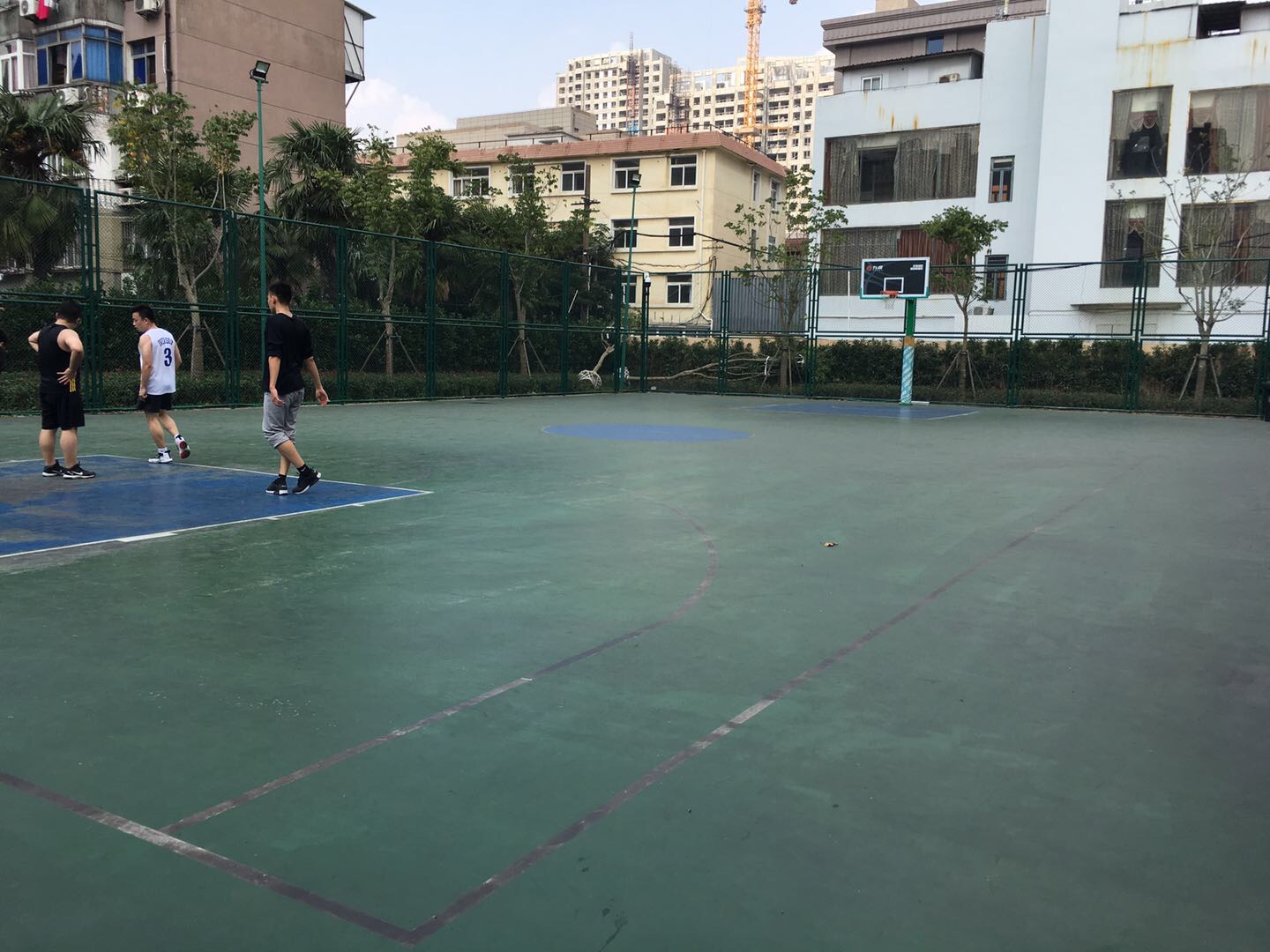 春江居委鴻旭豪苑健身點