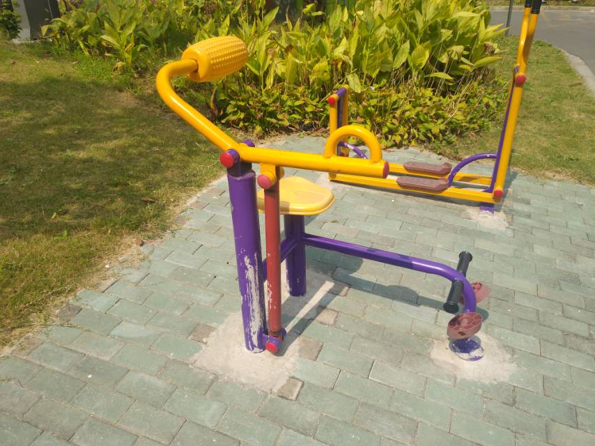 腹背訓(xùn)練器