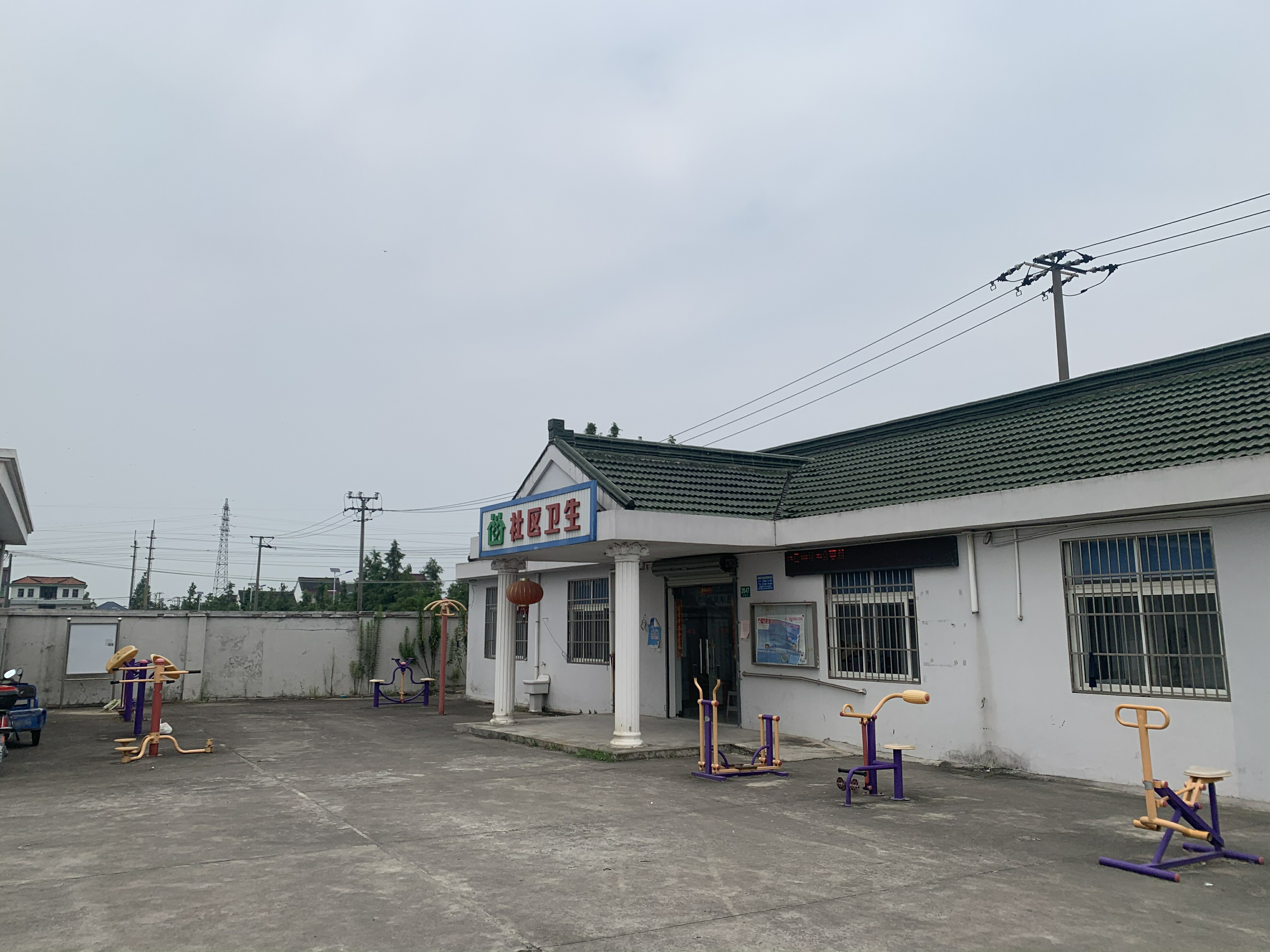 靜安區(qū)天目西路街道卓悅居居委健身點（華康路68弄）