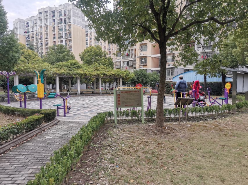 楊思三居楊思路1121弄健身點(diǎn)