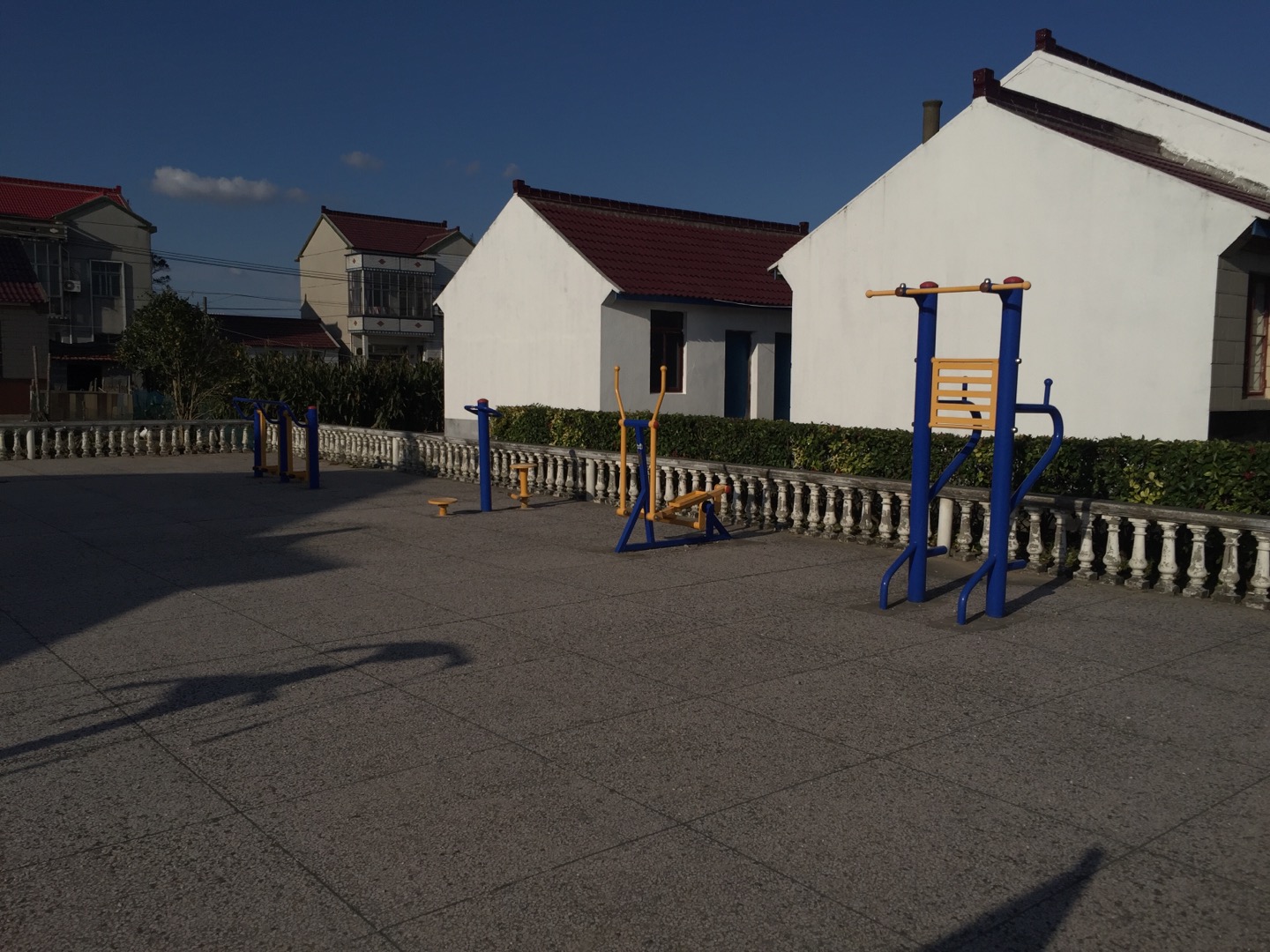 民建村二組健身點