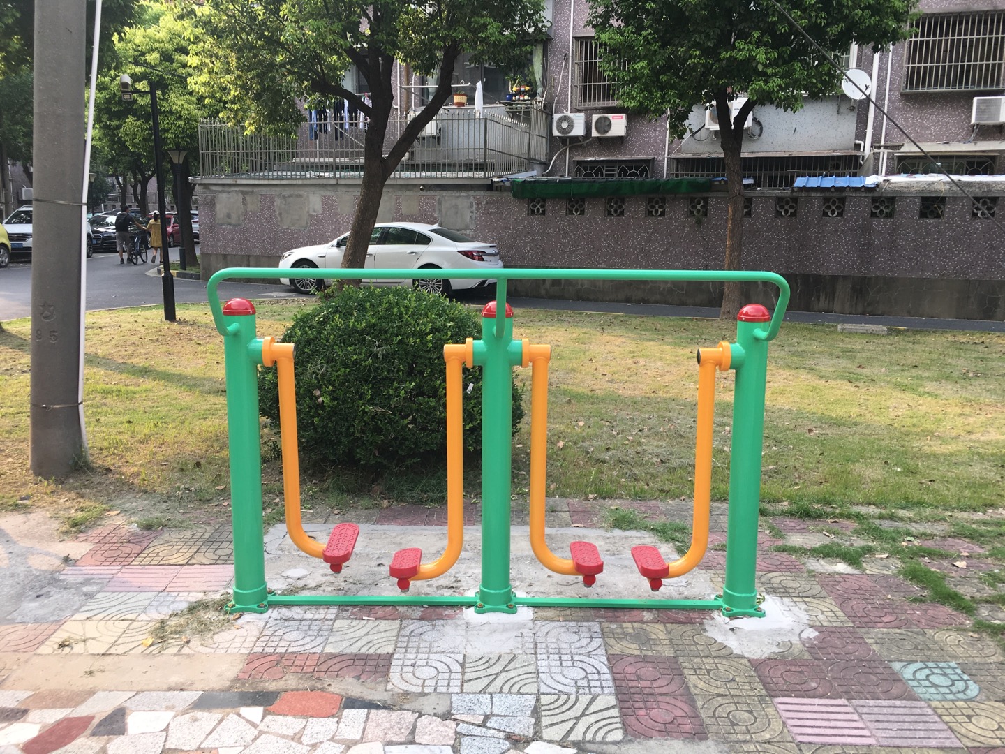 兩聯(lián)漫步機(jī)