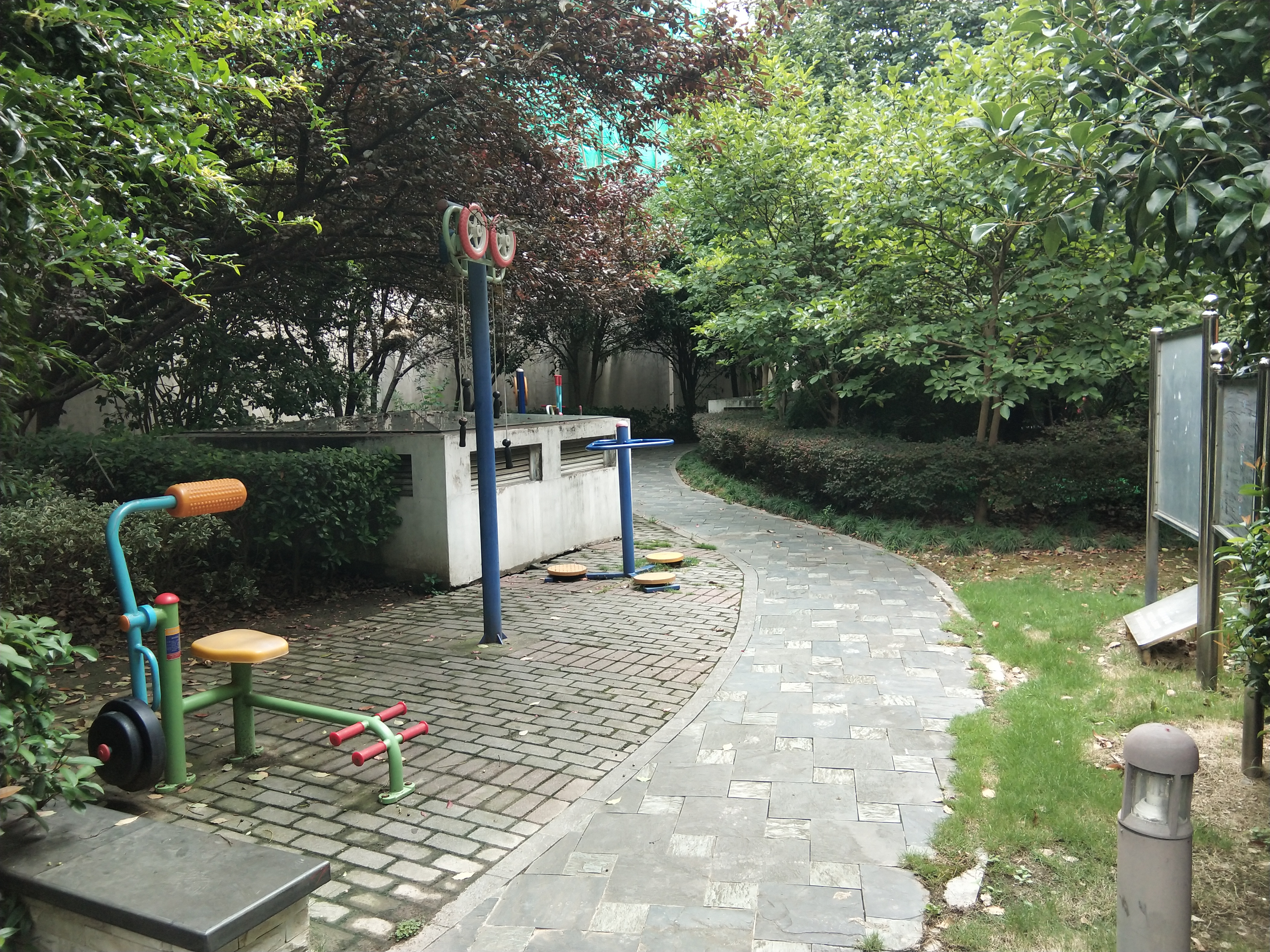 東苑新天地三期健身點