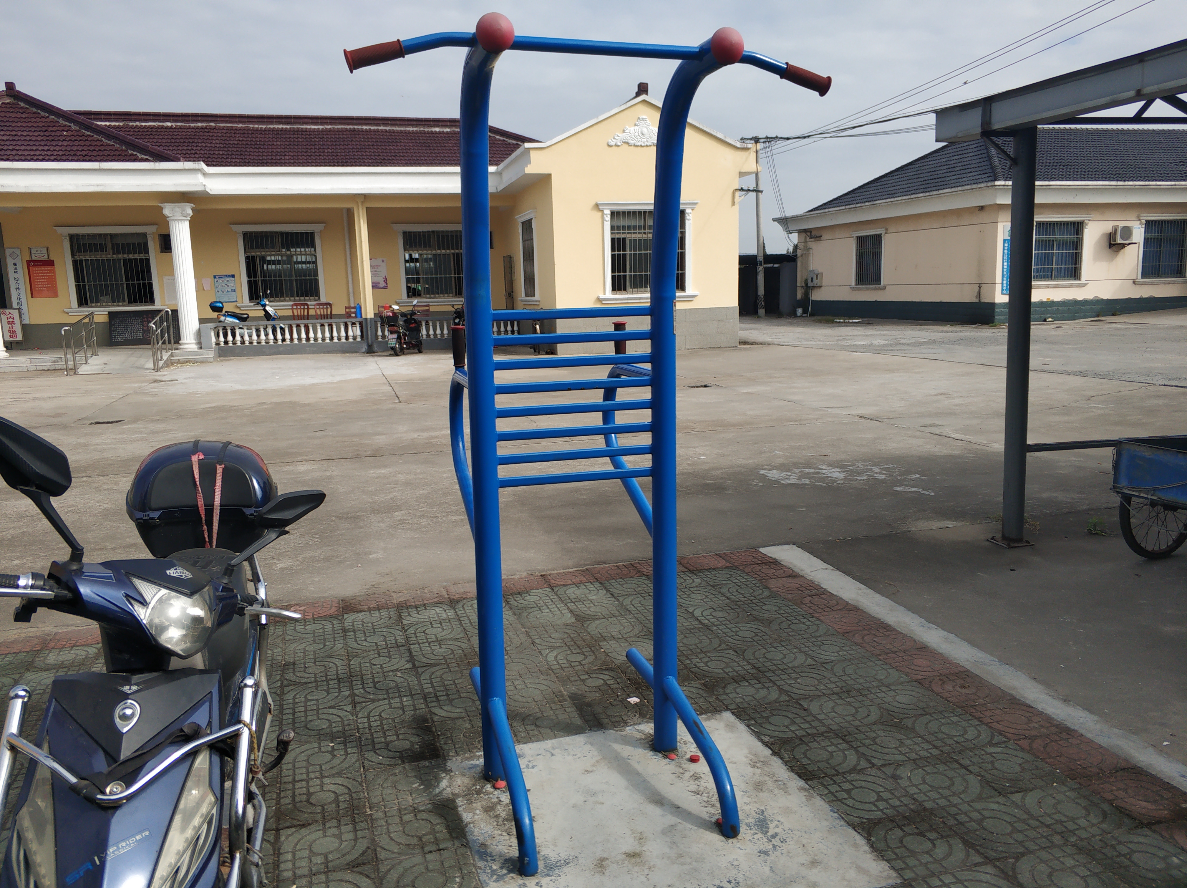 多功能訓(xùn)練器