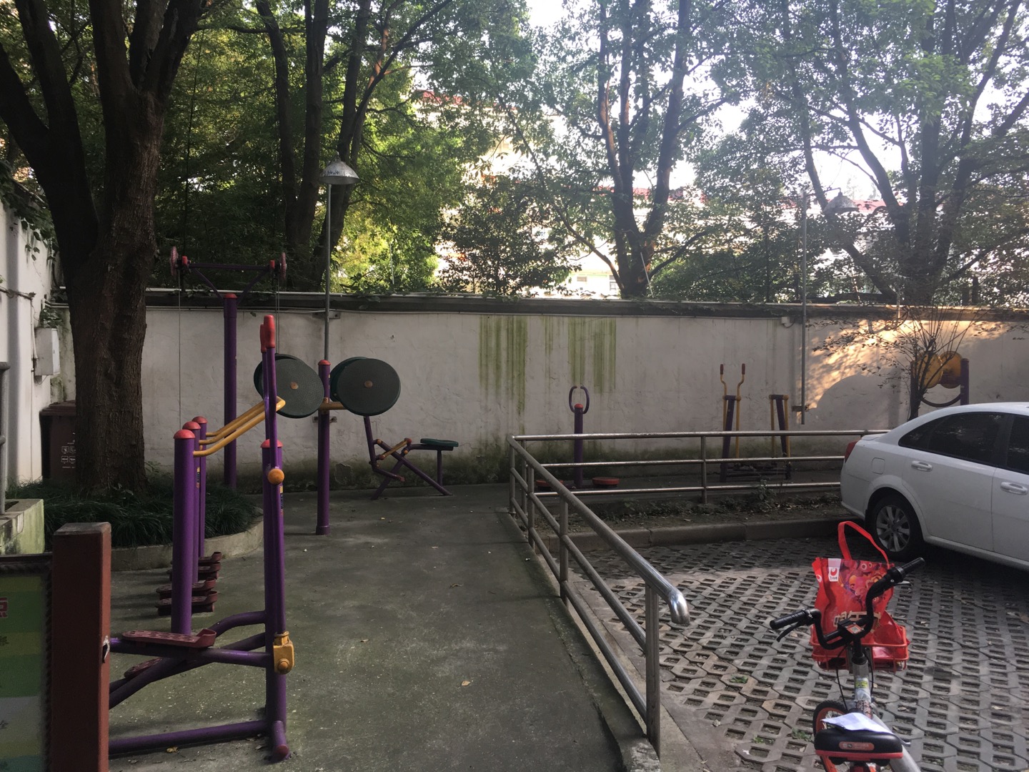 海濱二村一居健身點(diǎn)