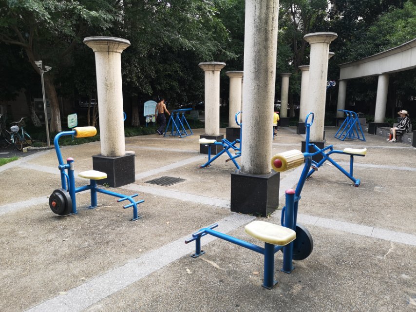 東方花園二居委健身點B