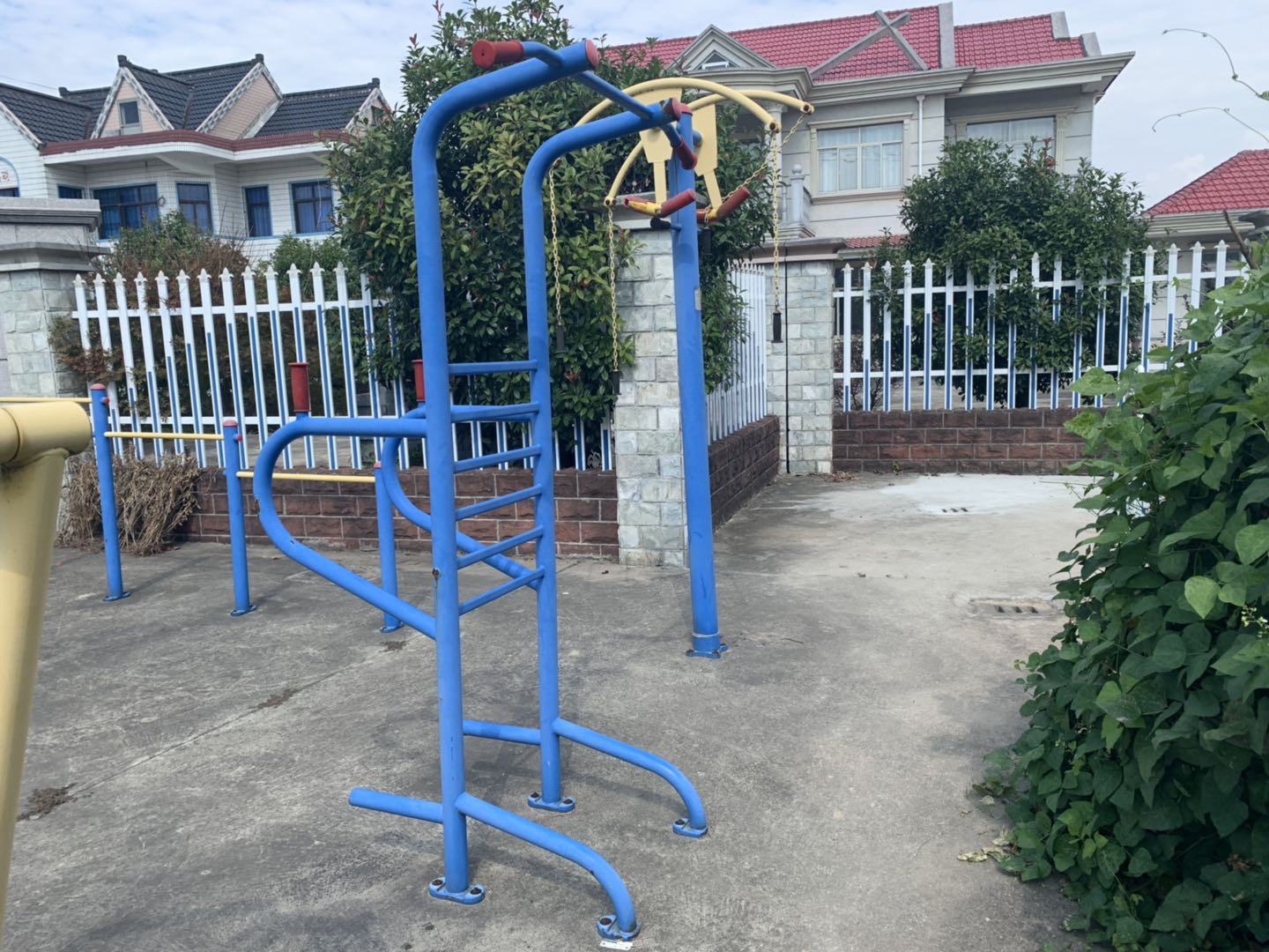 多功能訓(xùn)練器