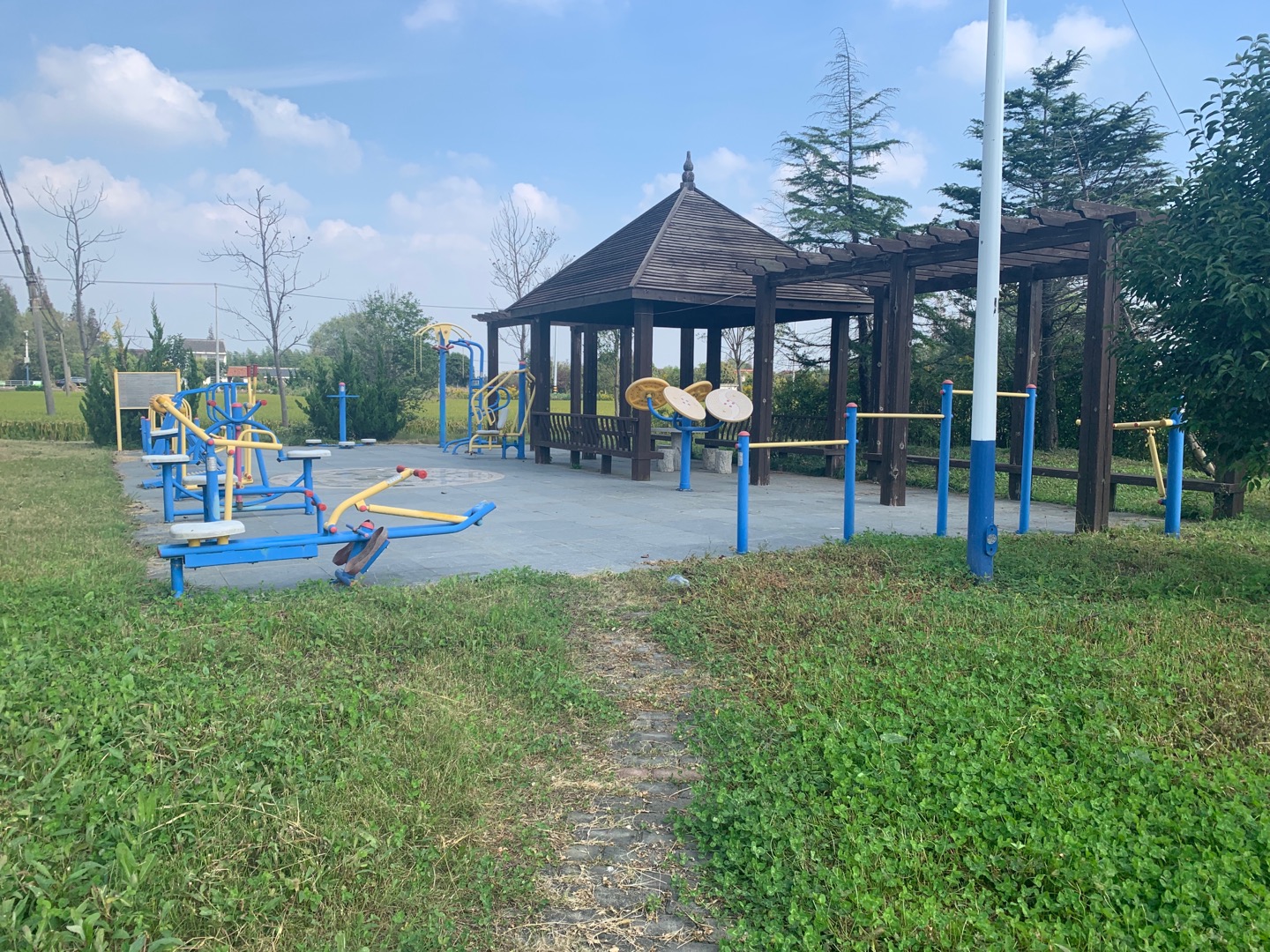 三星鎮(zhèn)南橋村健身點(diǎn)