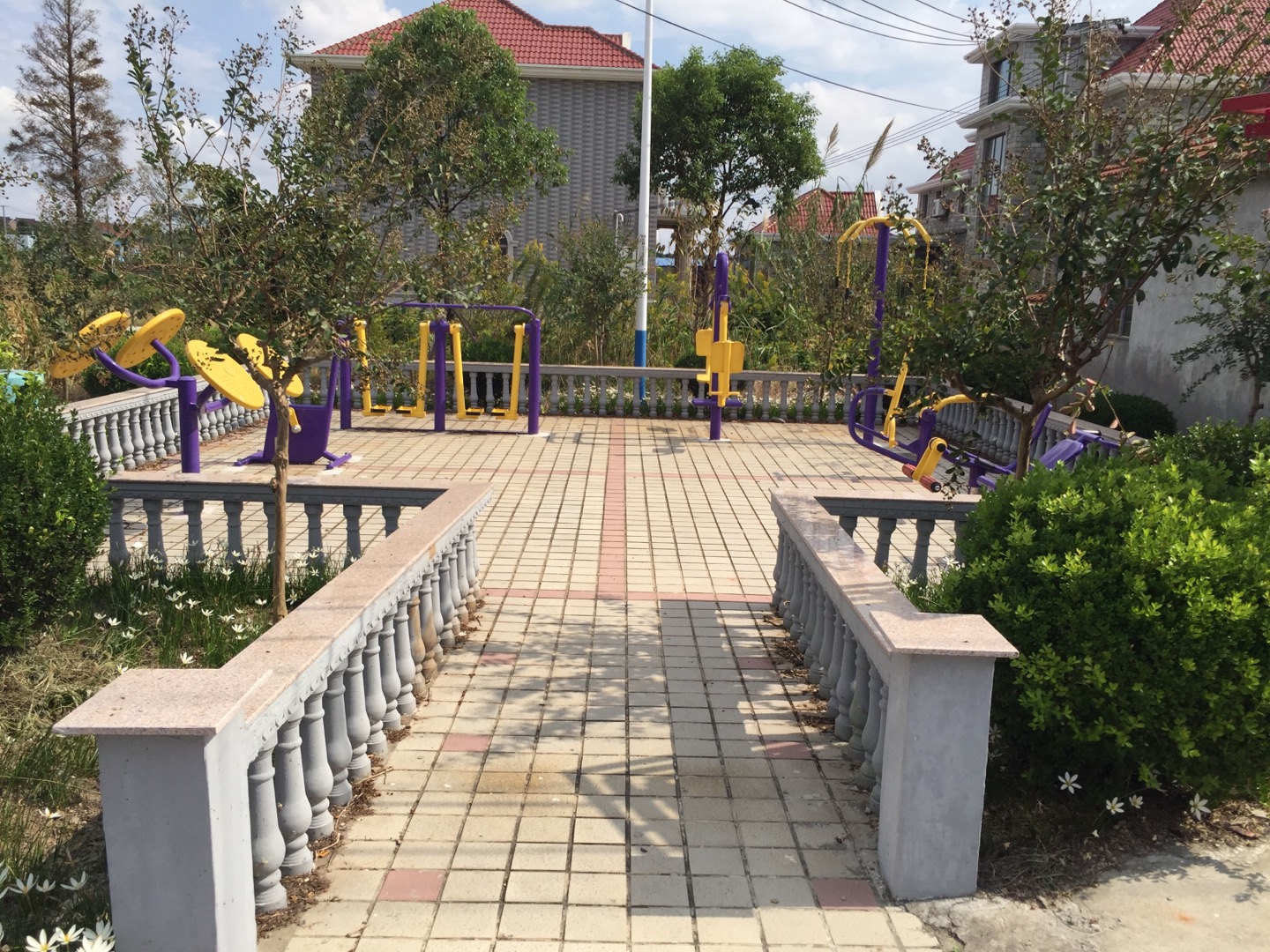 新北村九組健身點(diǎn)