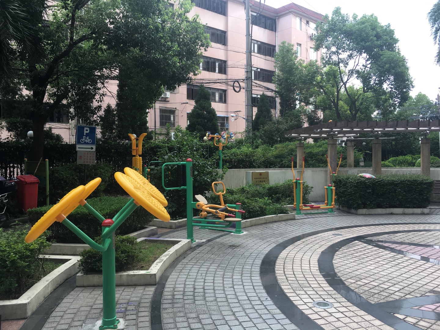 虹鹿延虹公寓健身點(diǎn)