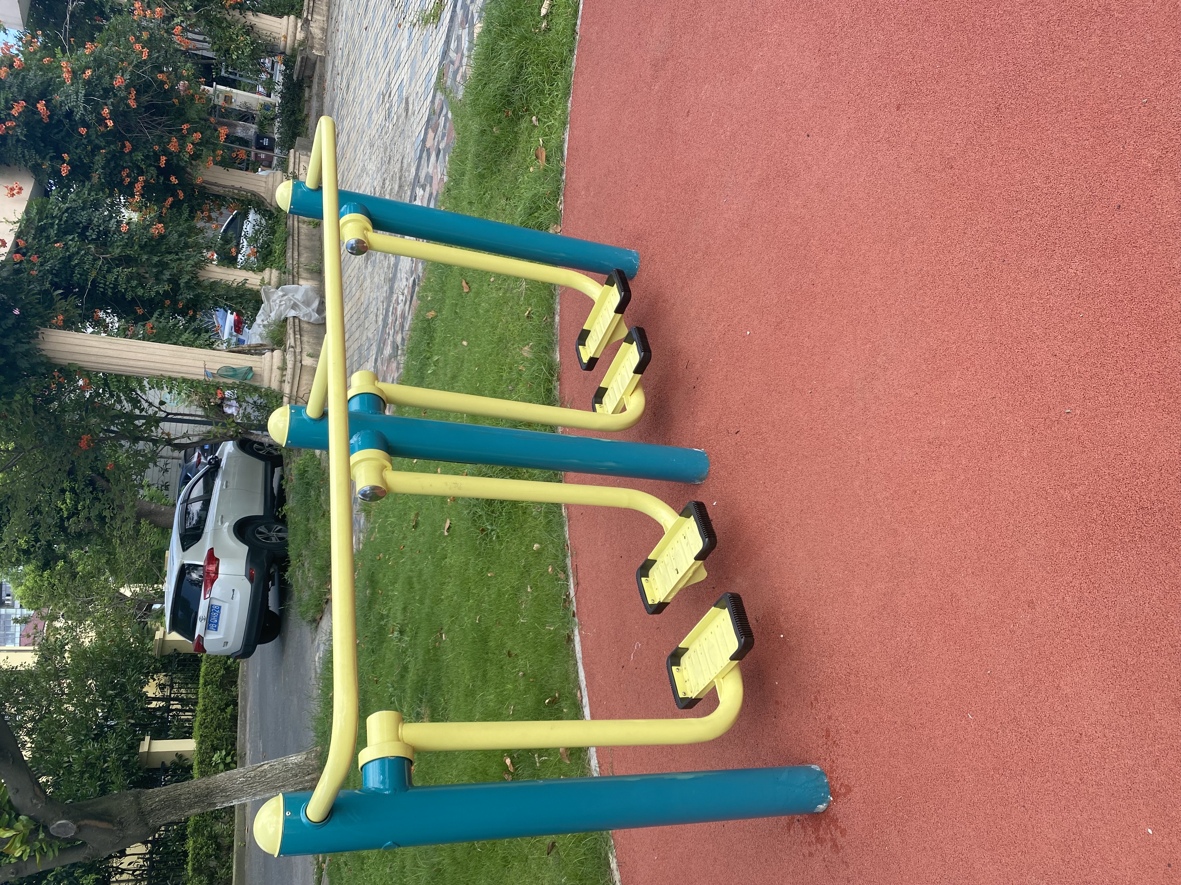 二位智能太空漫步機