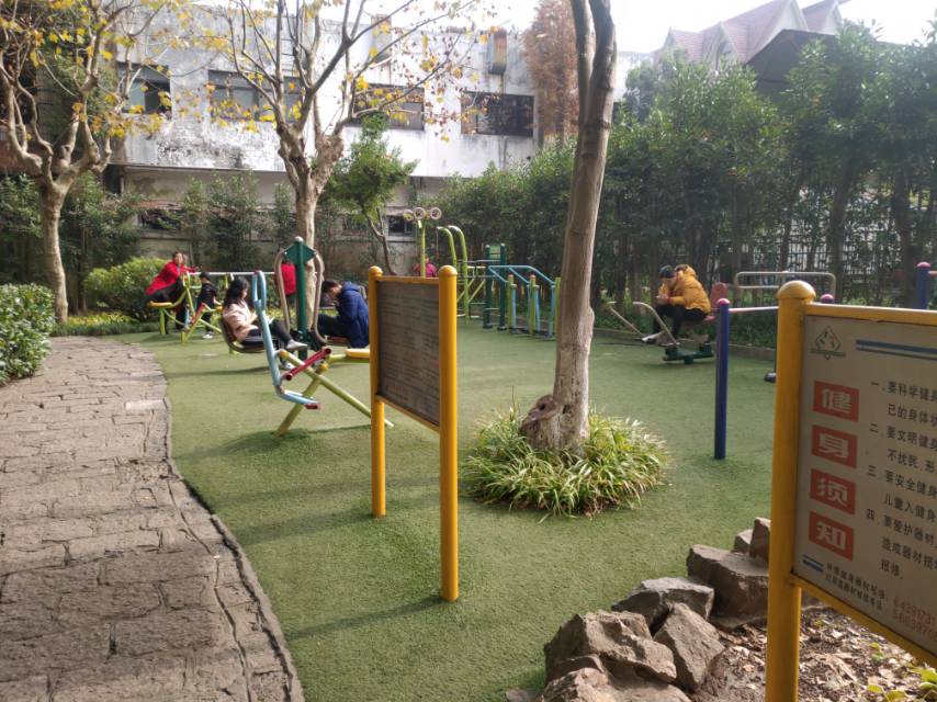 南匯古鐘園健身點(diǎn)一