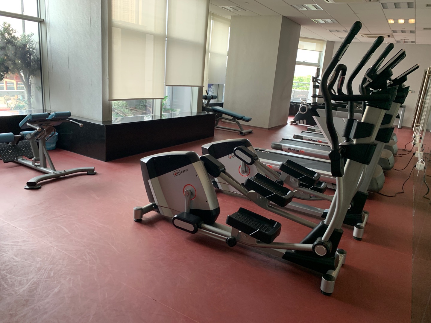 安亭鎮(zhèn)汽車城樓宇健身房