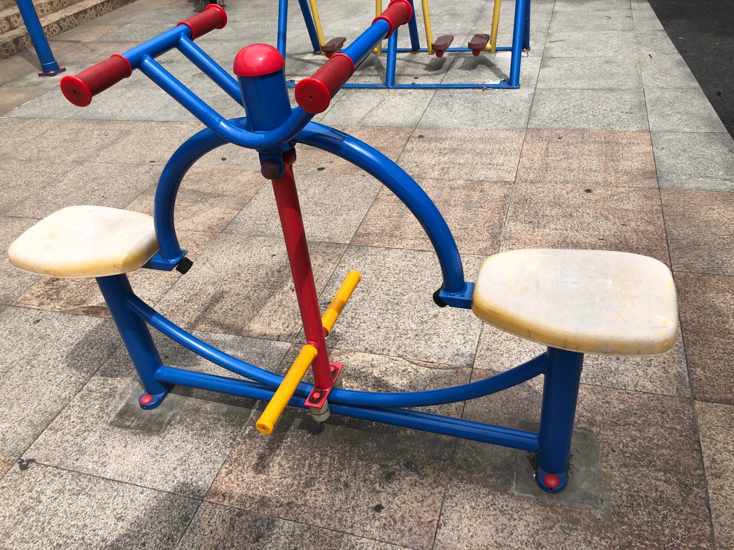 下肢康復(fù)器