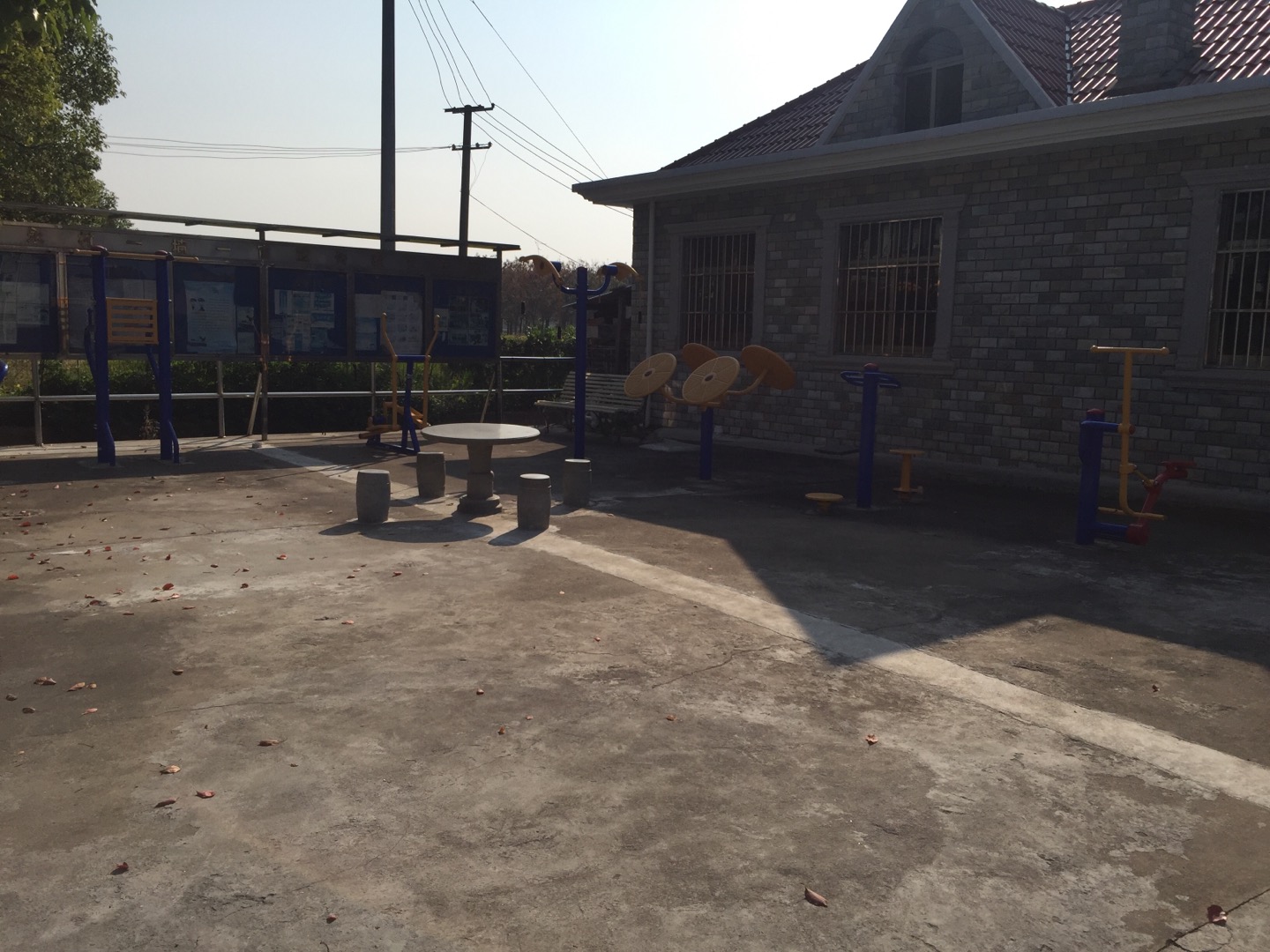 新永村七組健身點