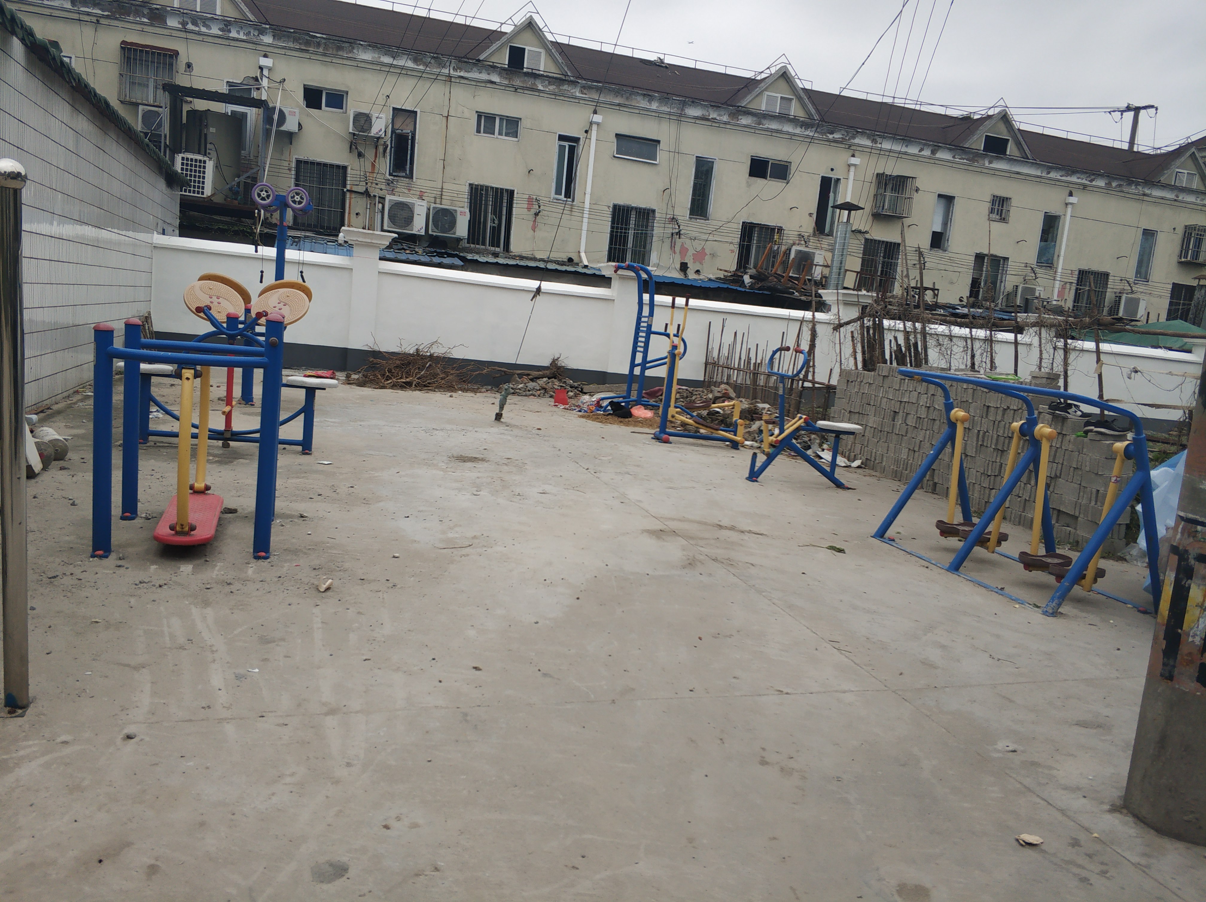 世強(qiáng)健身點(diǎn)（強(qiáng)恕小區(qū)）