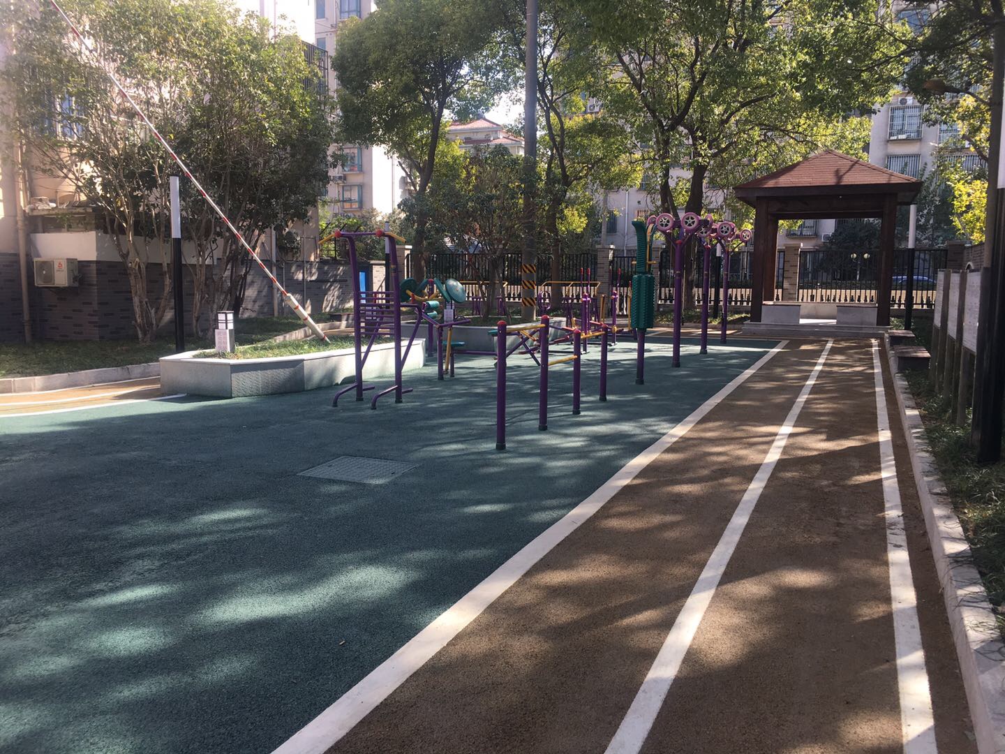 凌十一居委健身點(diǎn)2