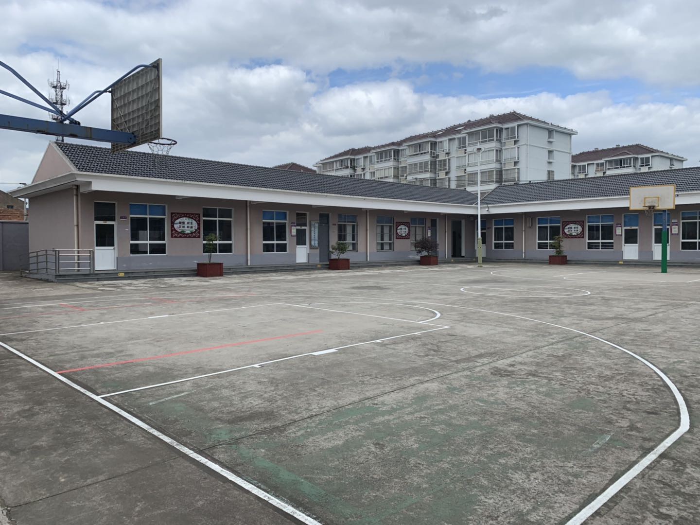 活動(dòng)中心農(nóng)民健身工程