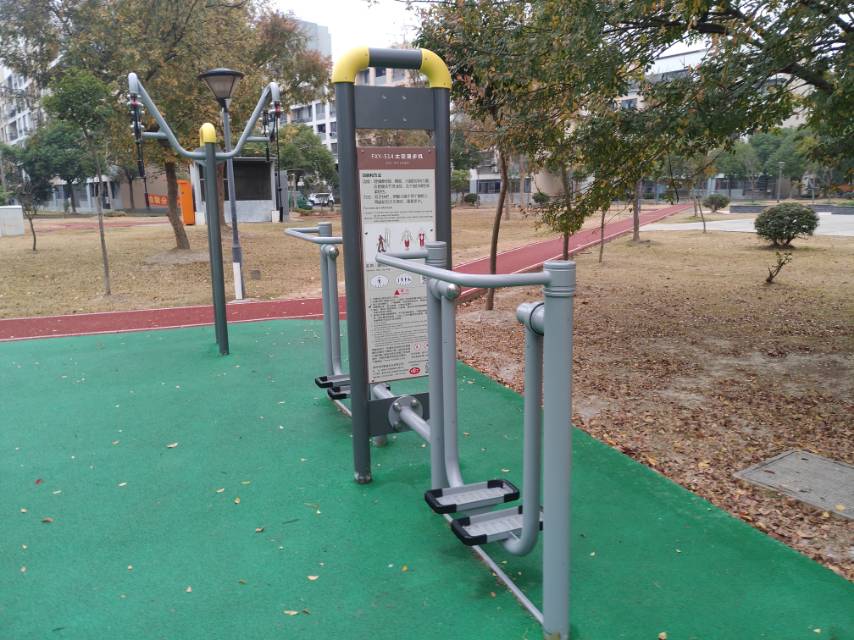 雙位太空漫步機(jī)