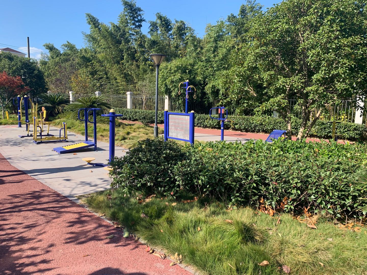 高行鎮(zhèn)東溝三居健身苑點(diǎn)2