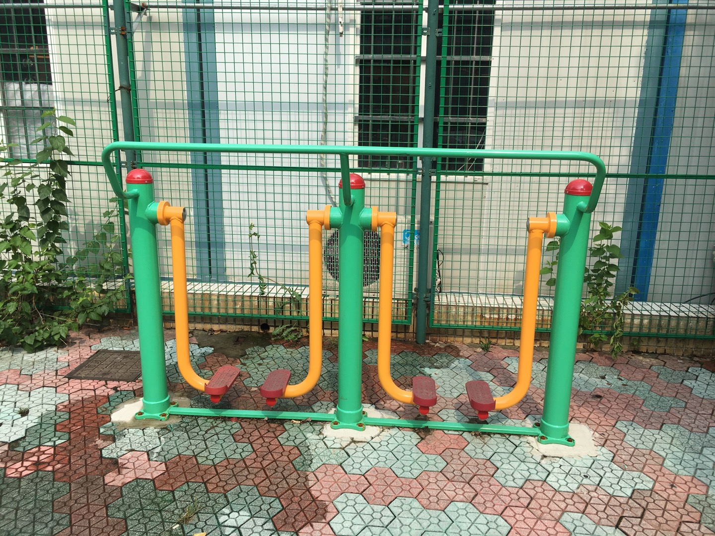 雙位太空漫步機(jī)