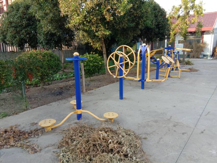 崇明區(qū)中興鎮(zhèn)中興村興東4隊(duì)健身點(diǎn)