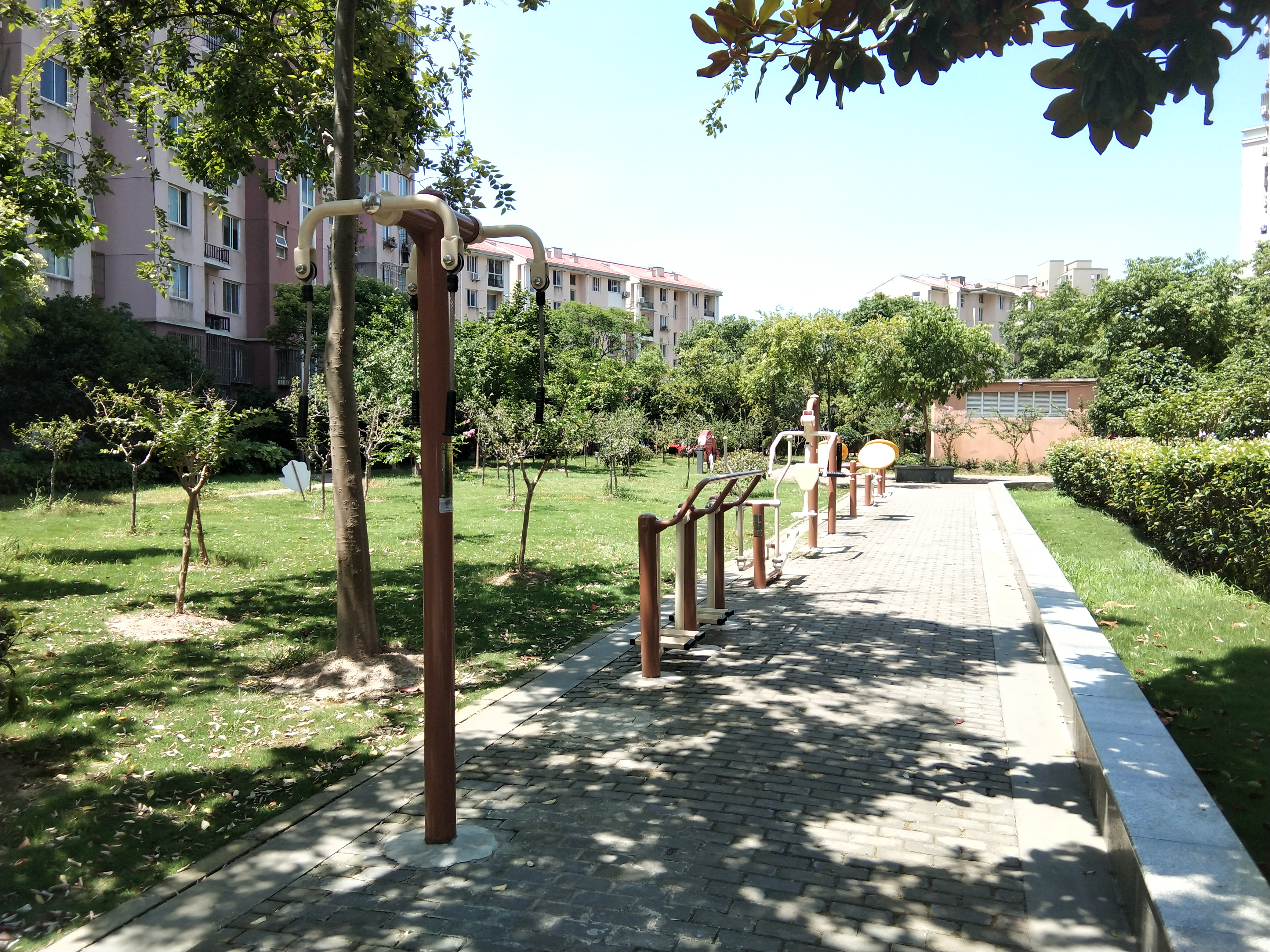 浦航三居委健身點(diǎn)A