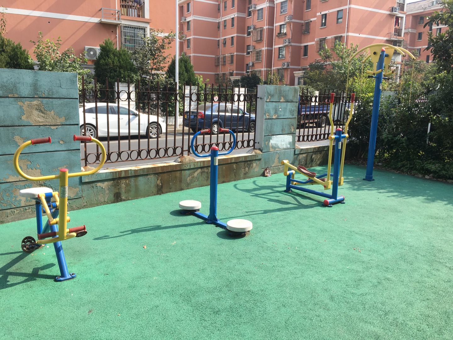 慶南居委健身點3