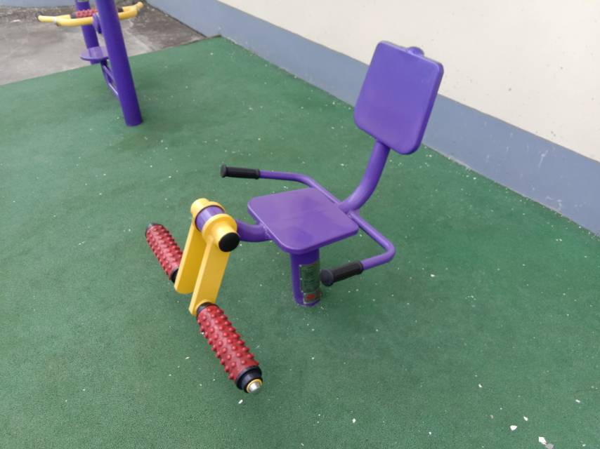 膝關(guān)節(jié)訓(xùn)練器