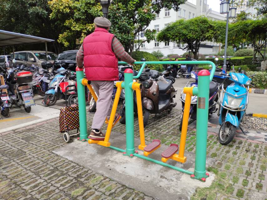 兩聯(lián)漫步機 兩聯(lián)漫步機