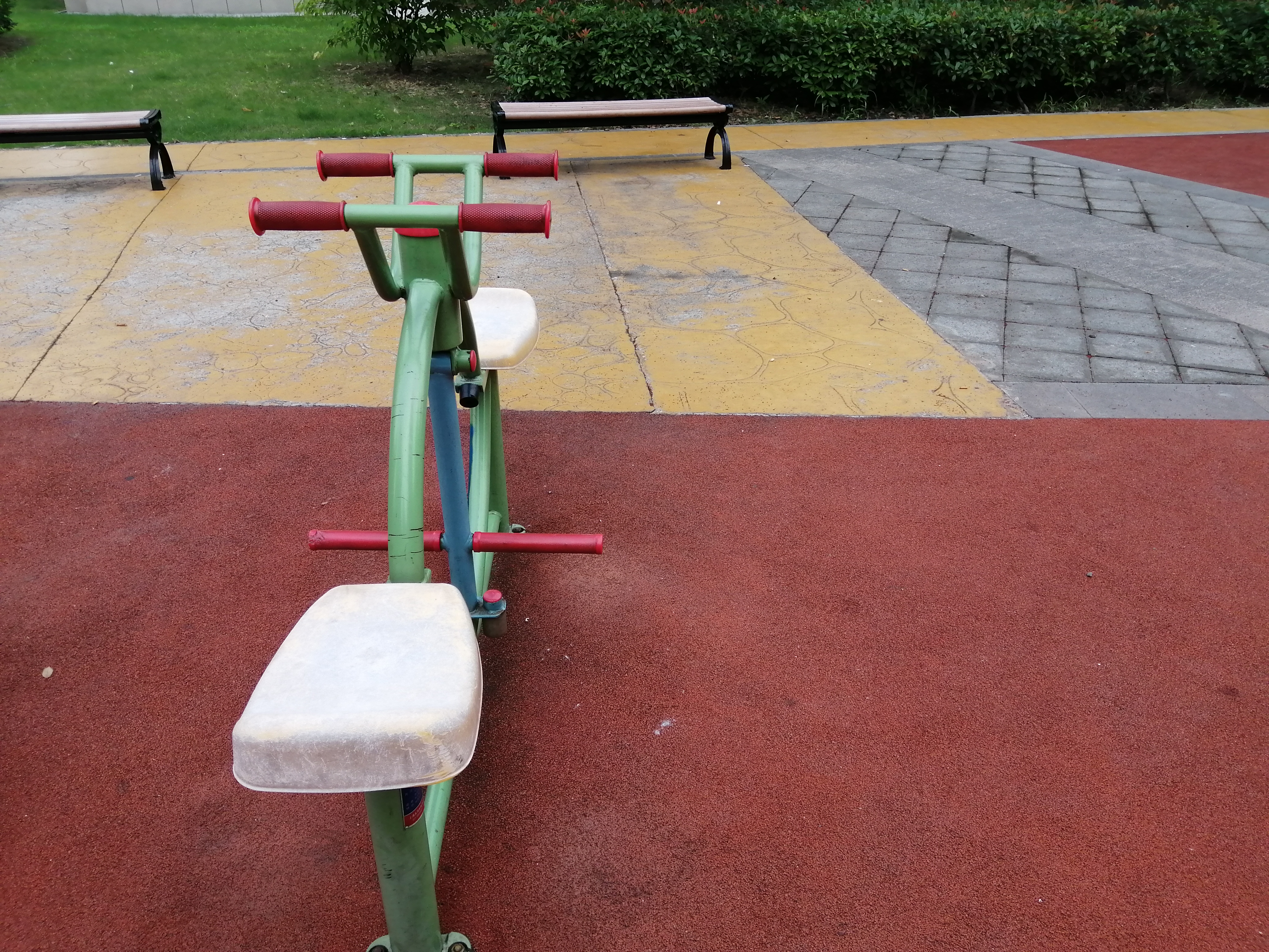 下肢康復(fù)器