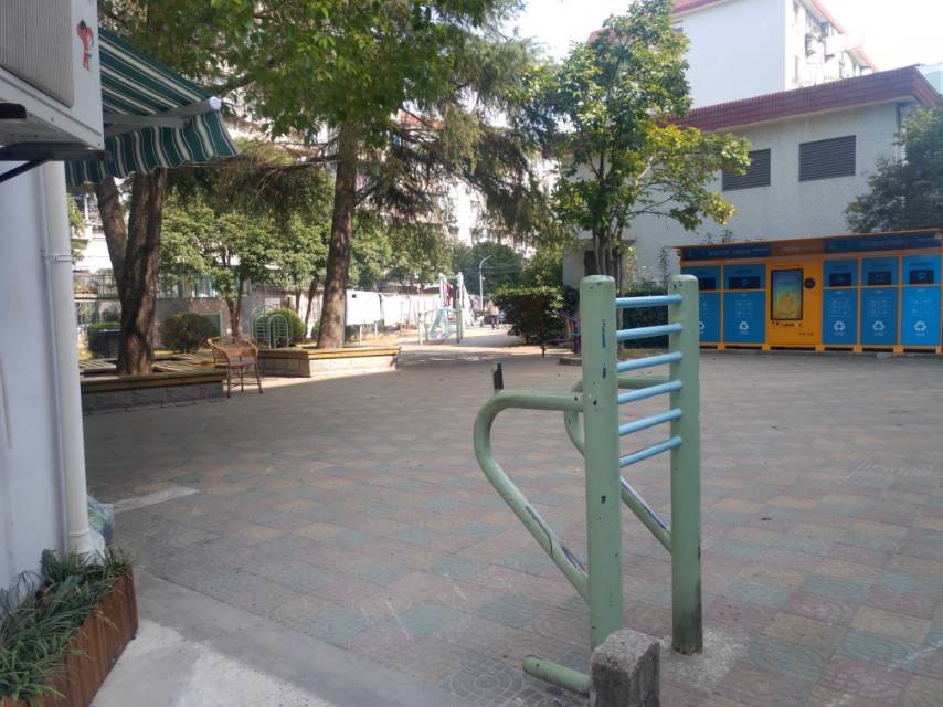 凌四居委市民益智健身苑點(diǎn)