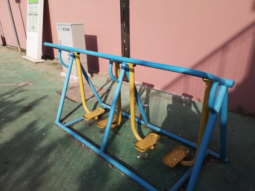 二位太空漫步機