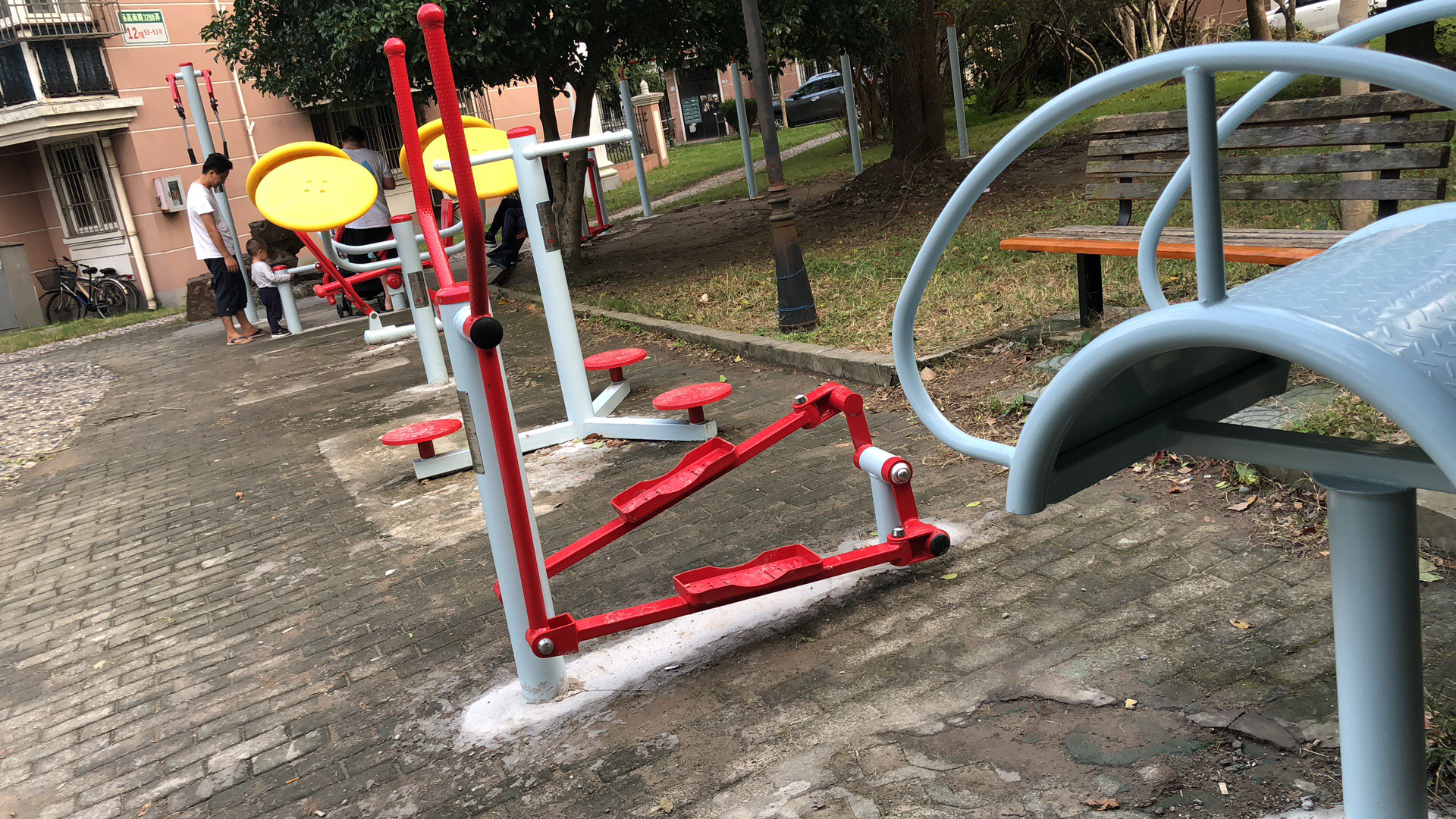 南江苑居委健身點(diǎn)