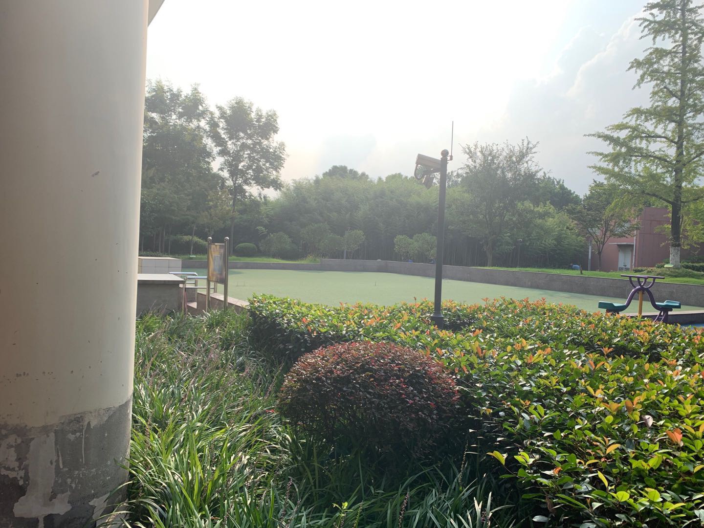 金秋晨曦老年公寓門球場