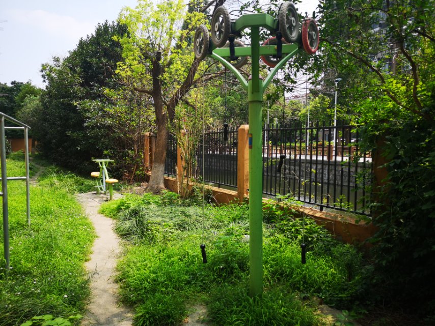 航華二村三居委健身苑點A