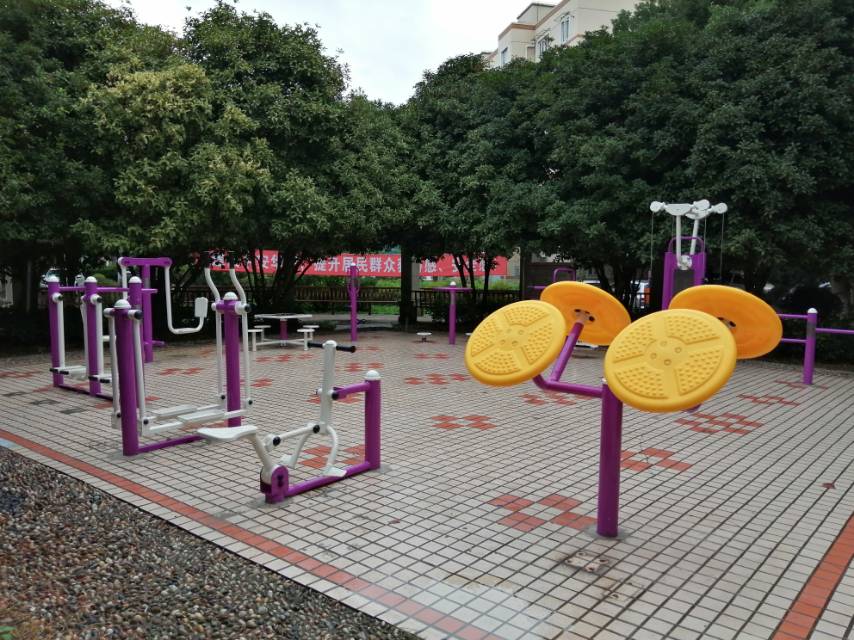 光輝村健身點(diǎn)