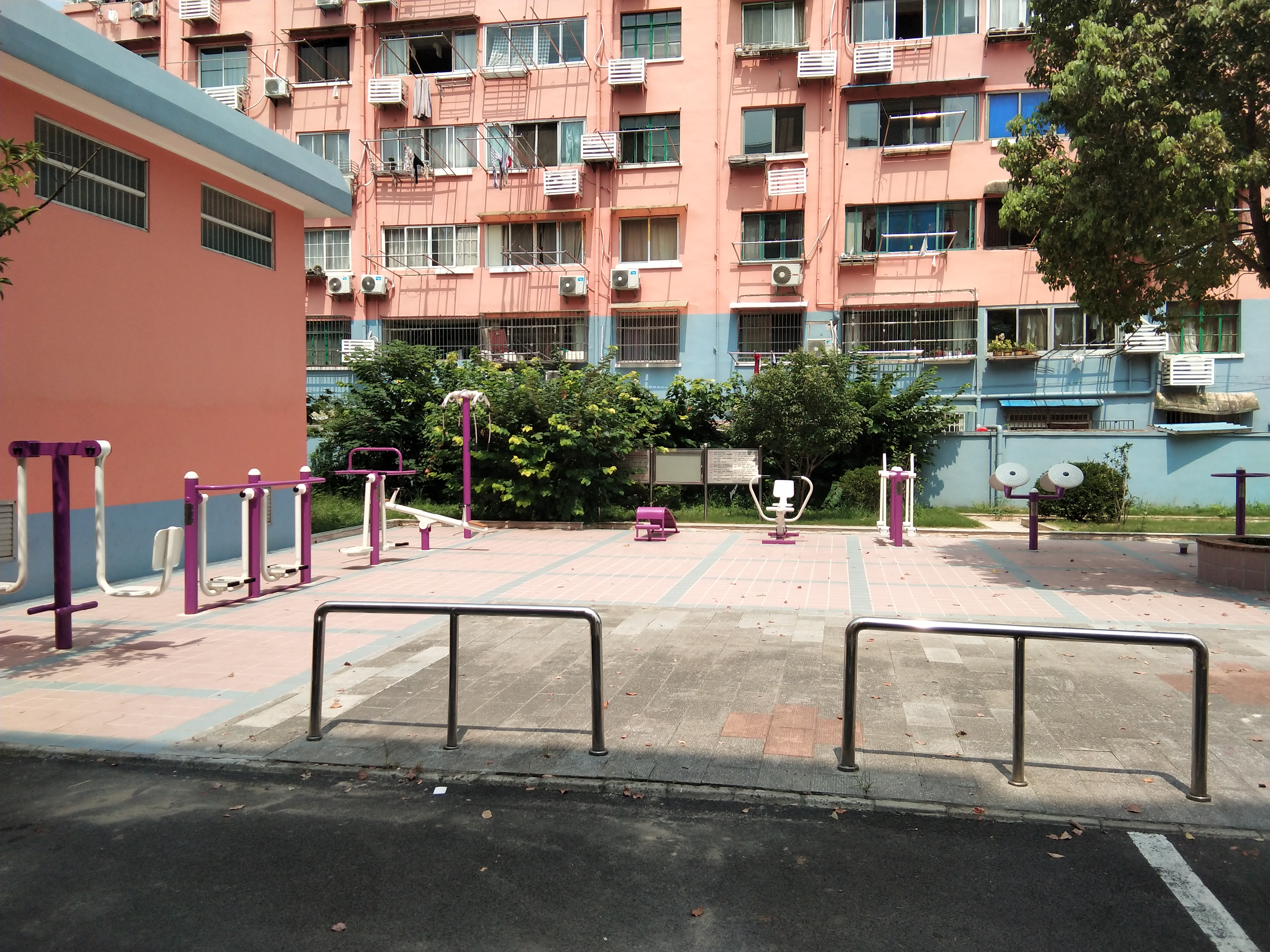 西環(huán)一、二村健身點