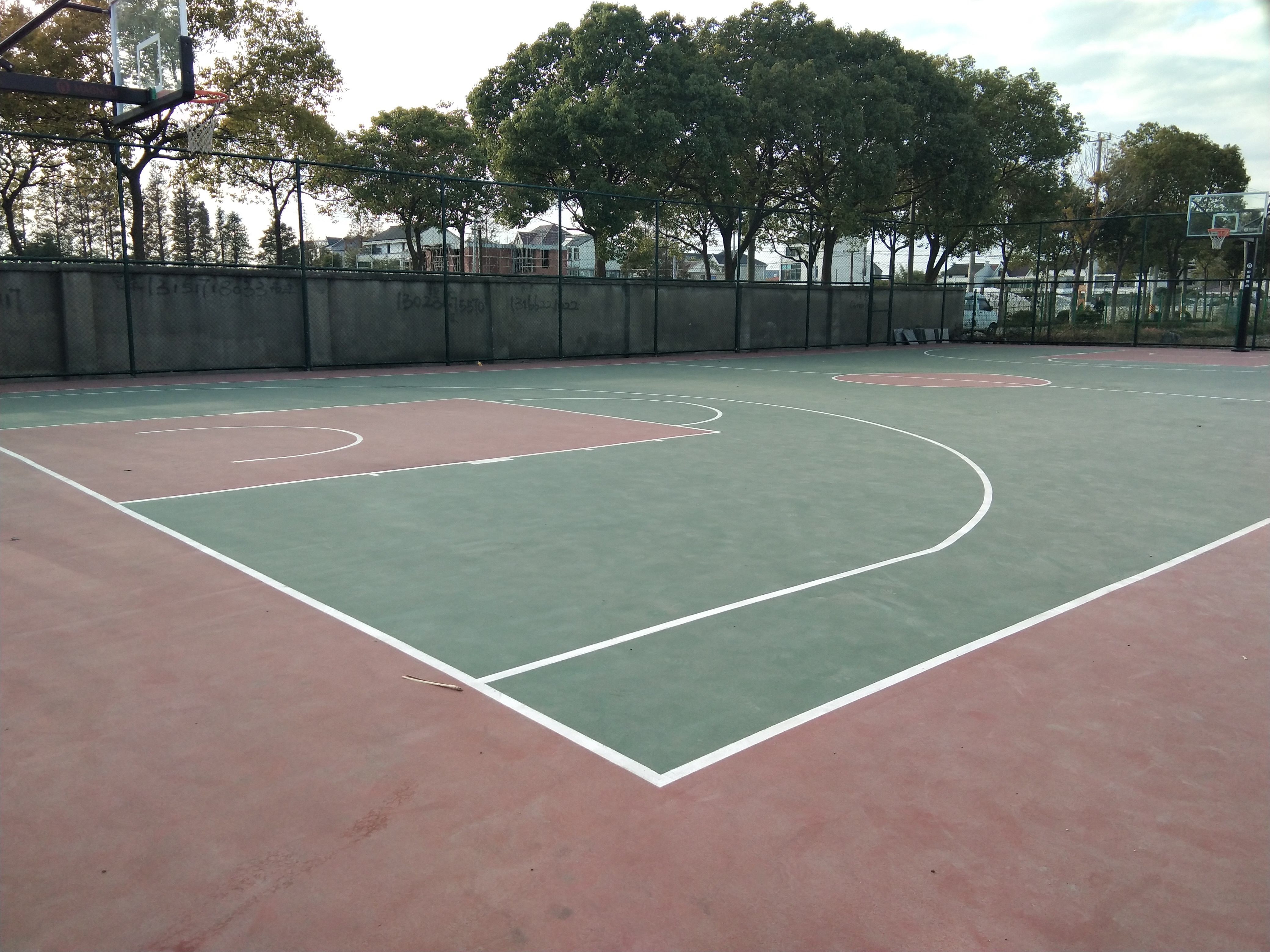 七新路籃球場(chǎng)