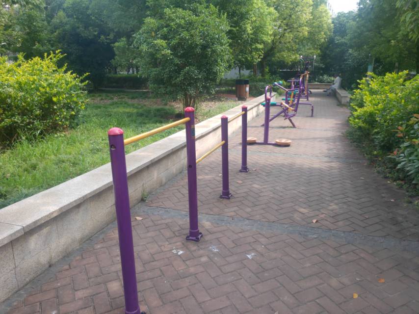 泗塘七村居委健身點(diǎn)