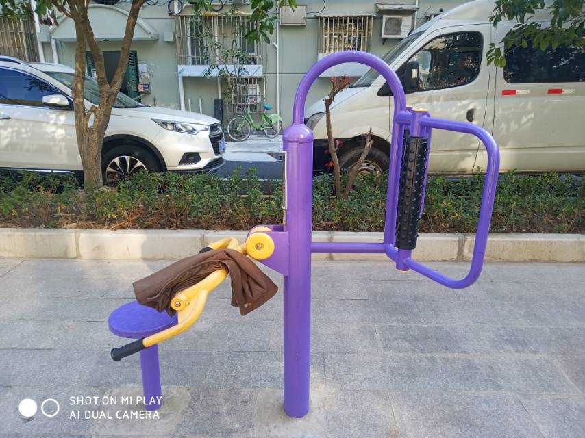 背腹肌訓(xùn)練器