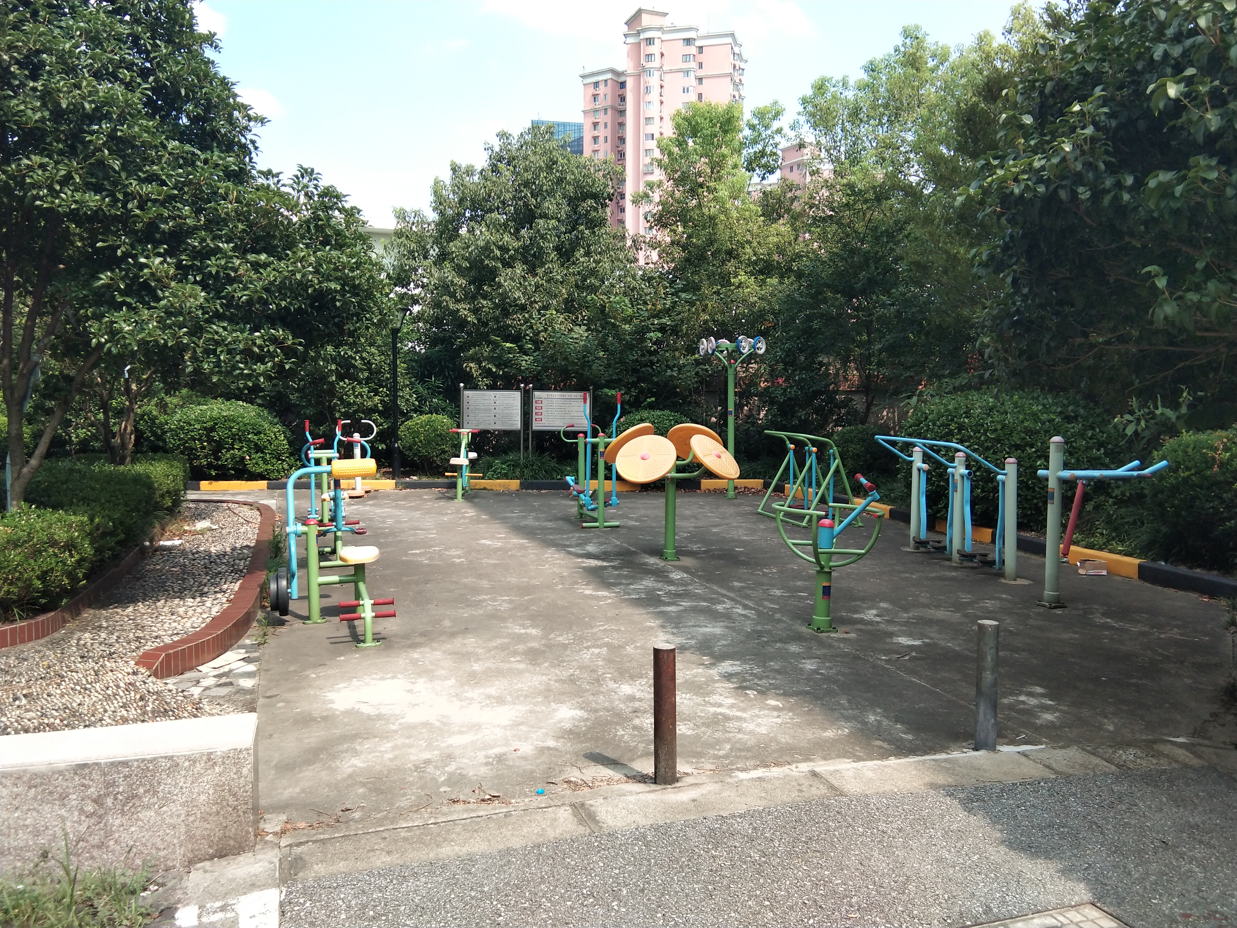 水清二村健身點(diǎn)