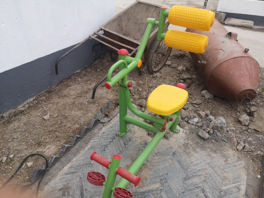 自重腹背鍛煉器