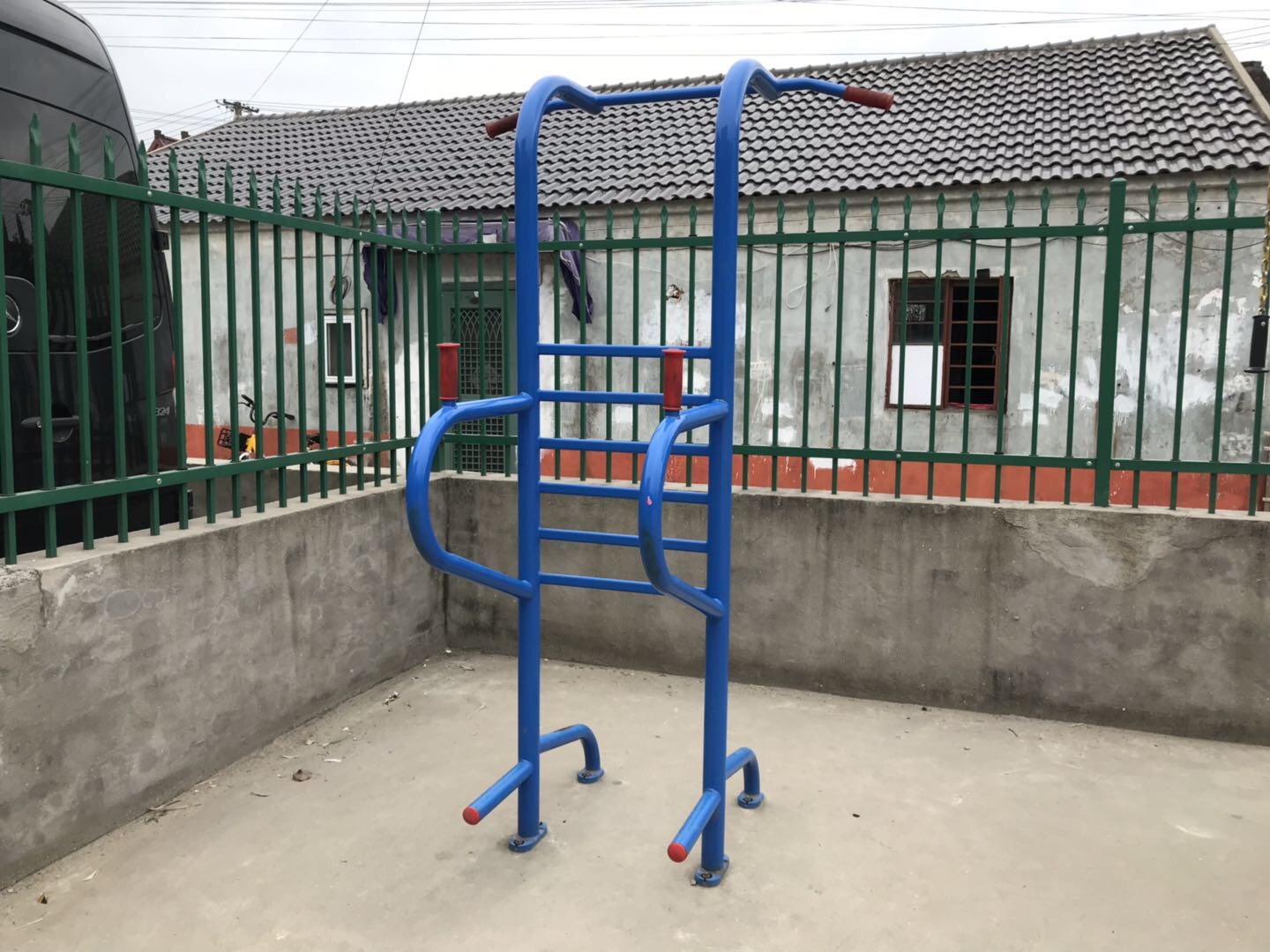 多功能訓(xùn)練器