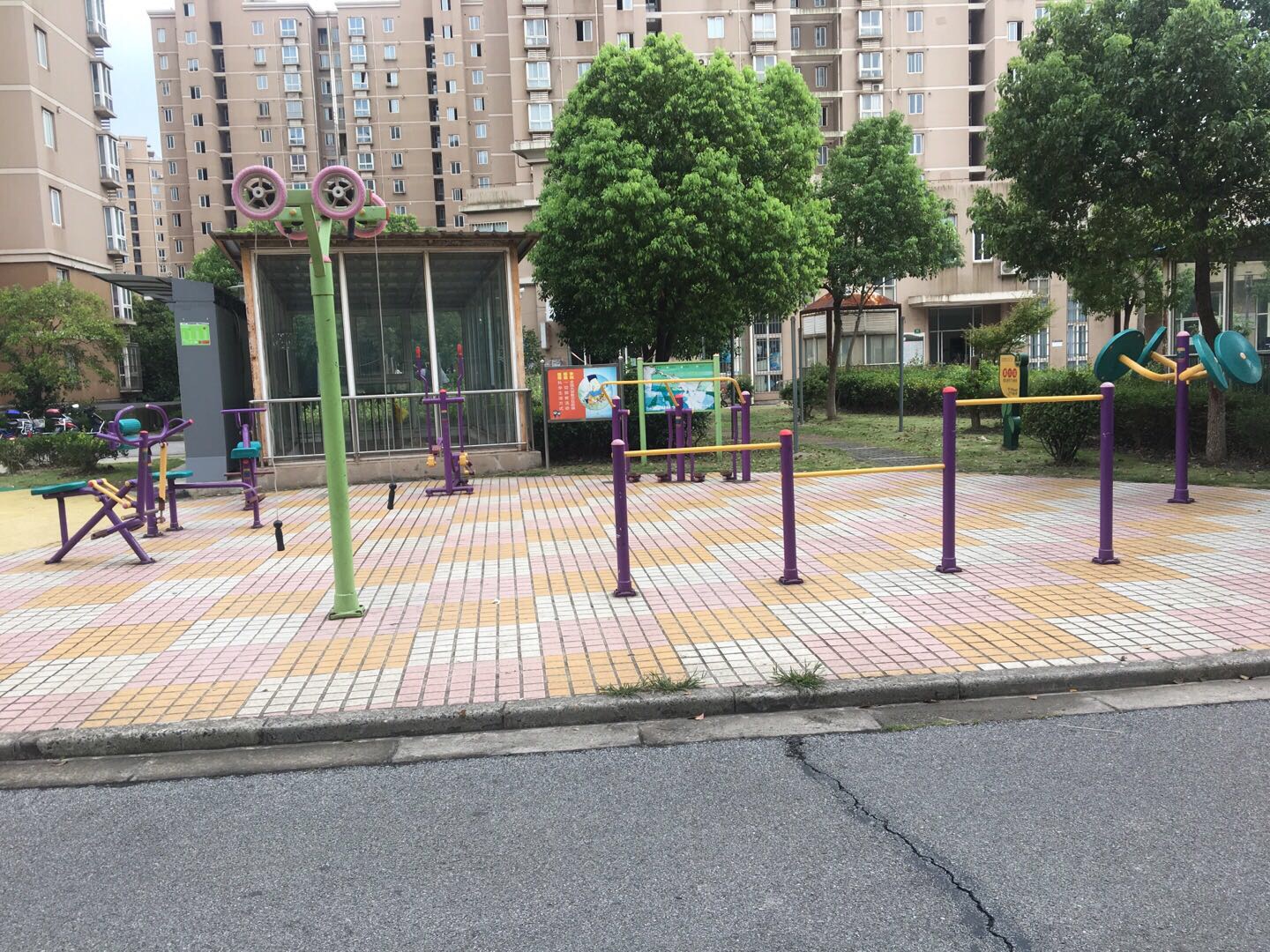 新月明珠園健身點(diǎn)