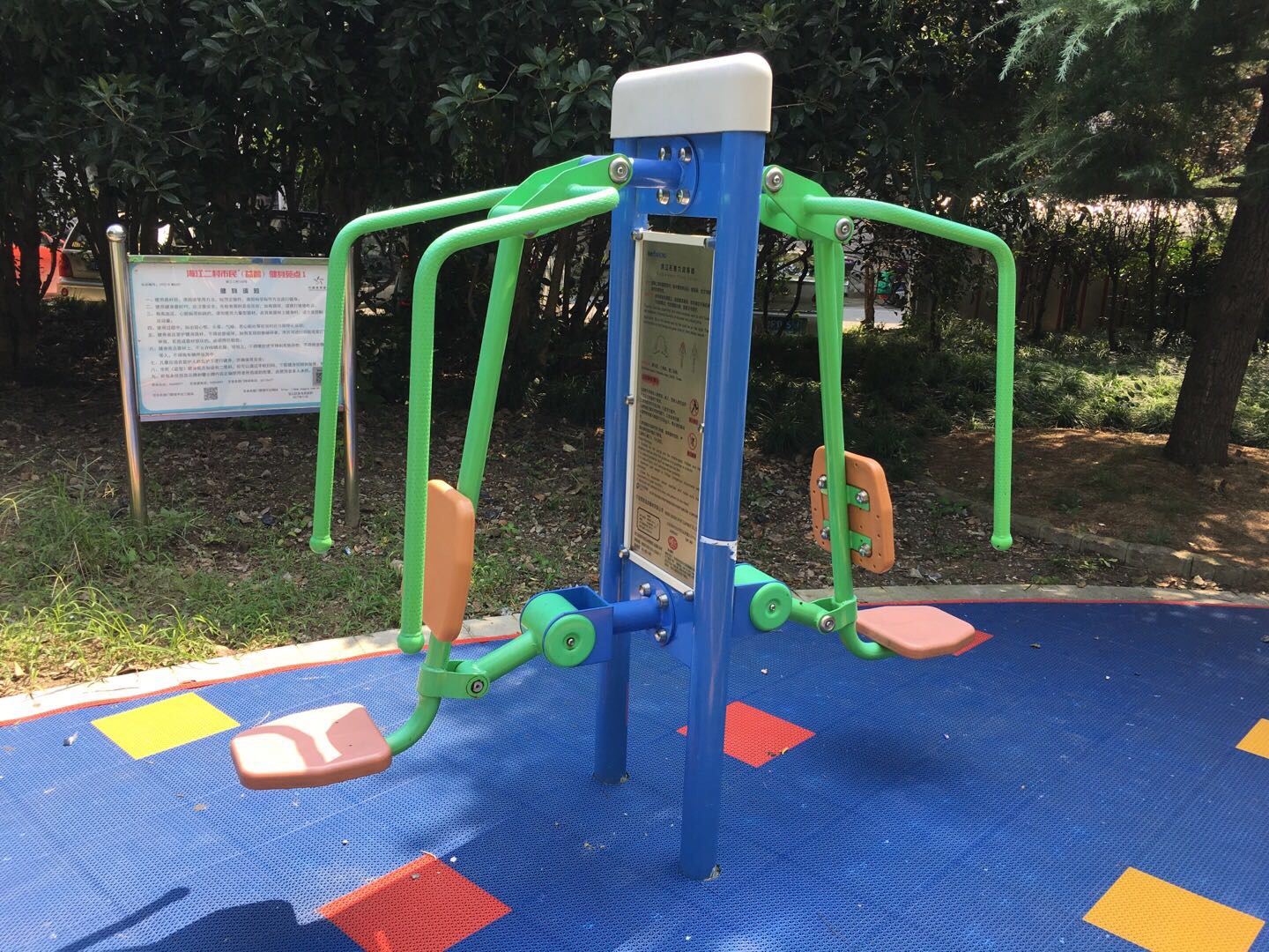 雙立柱前推訓練器