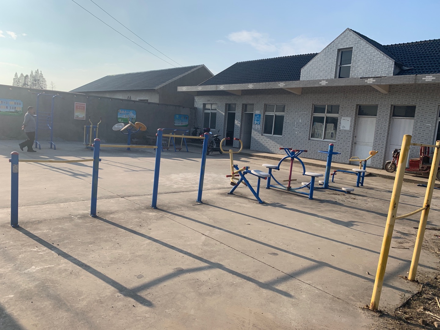 三星鎮(zhèn)洪海村健身點2